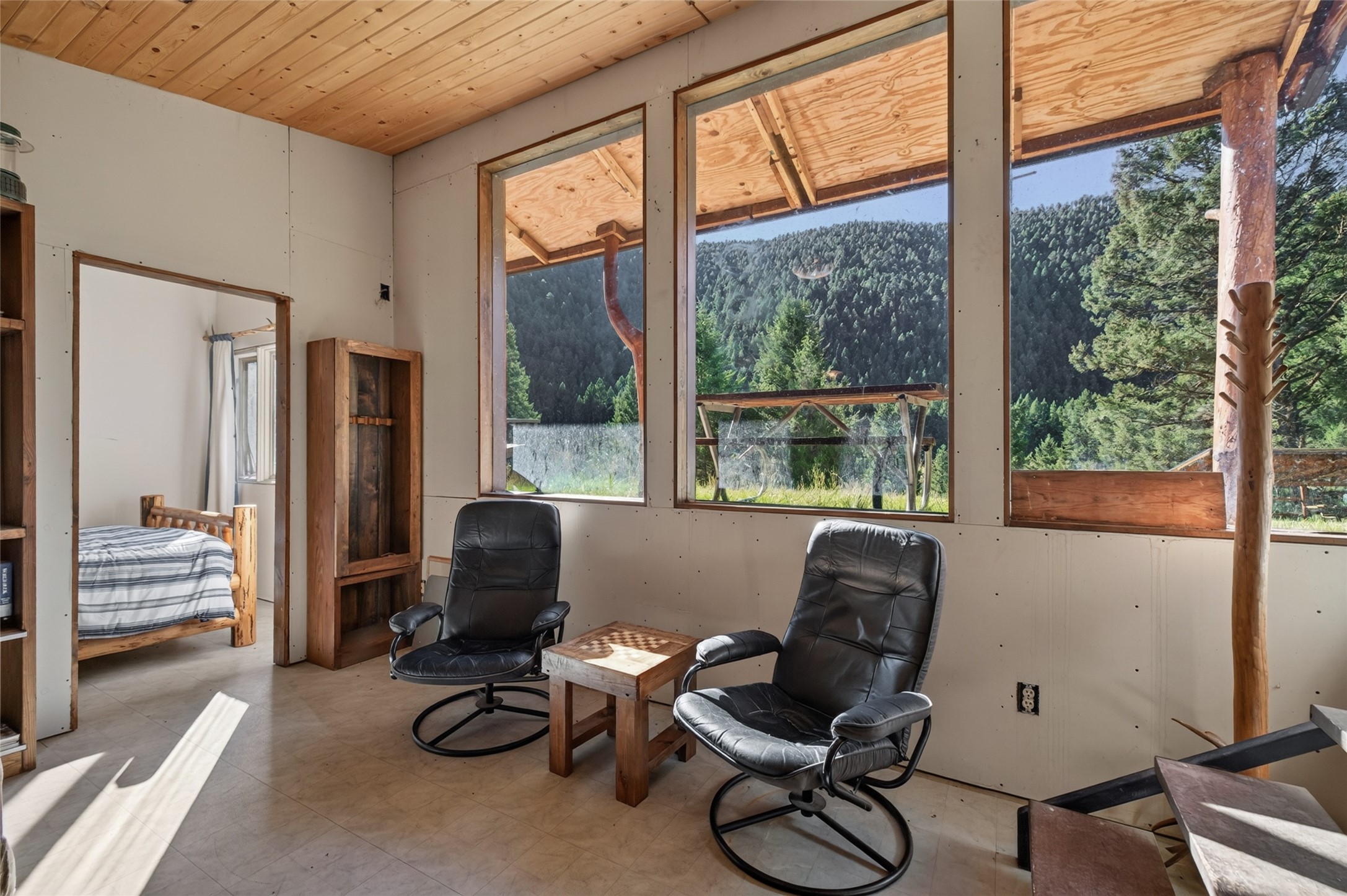 601 Whites Gulch Road Property Photo 9