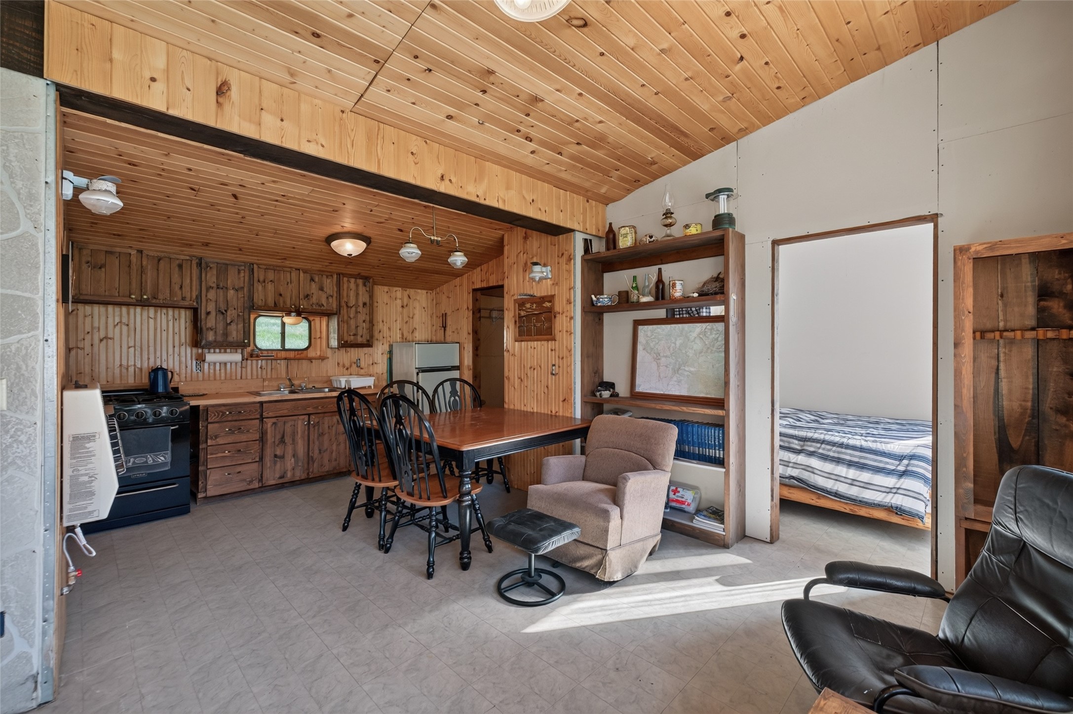 601 Whites Gulch Road Property Photo 11