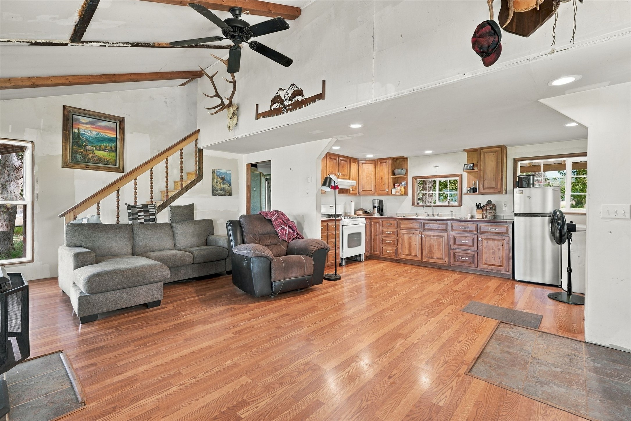 874 Coal Pit Road Property Photo 2
