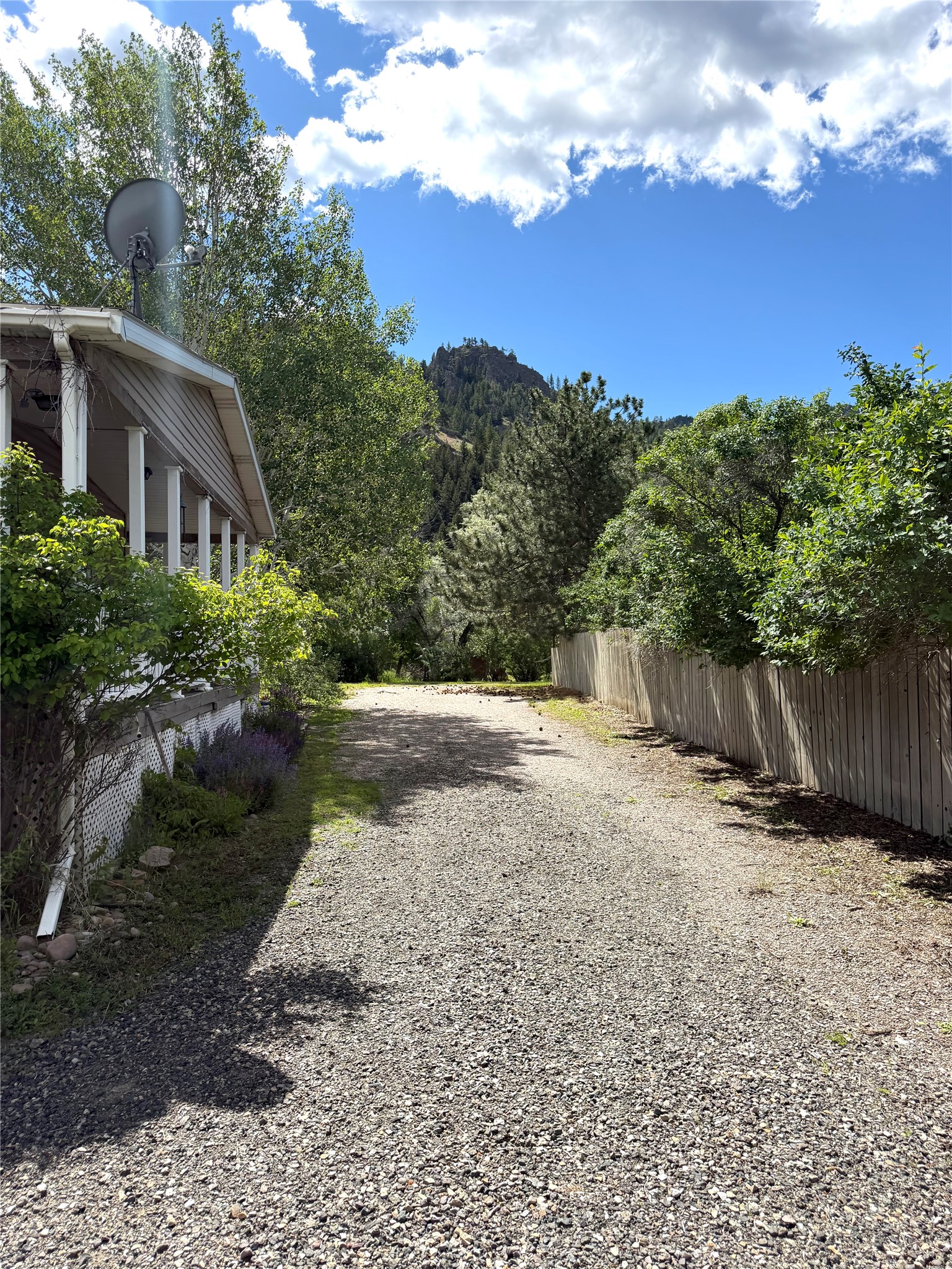 29 River Drive Property Photo 10