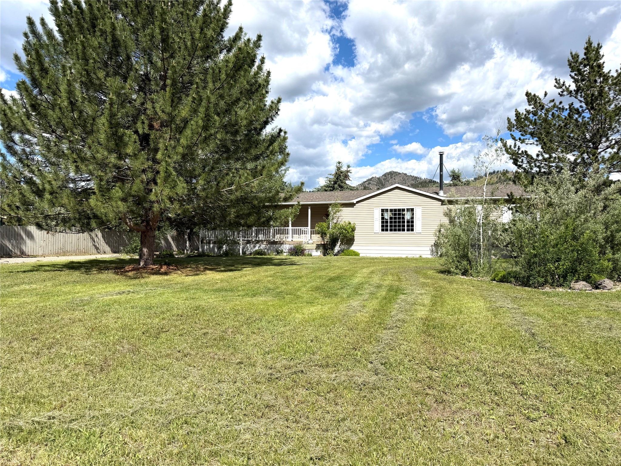 29 River Drive Property Photo 14