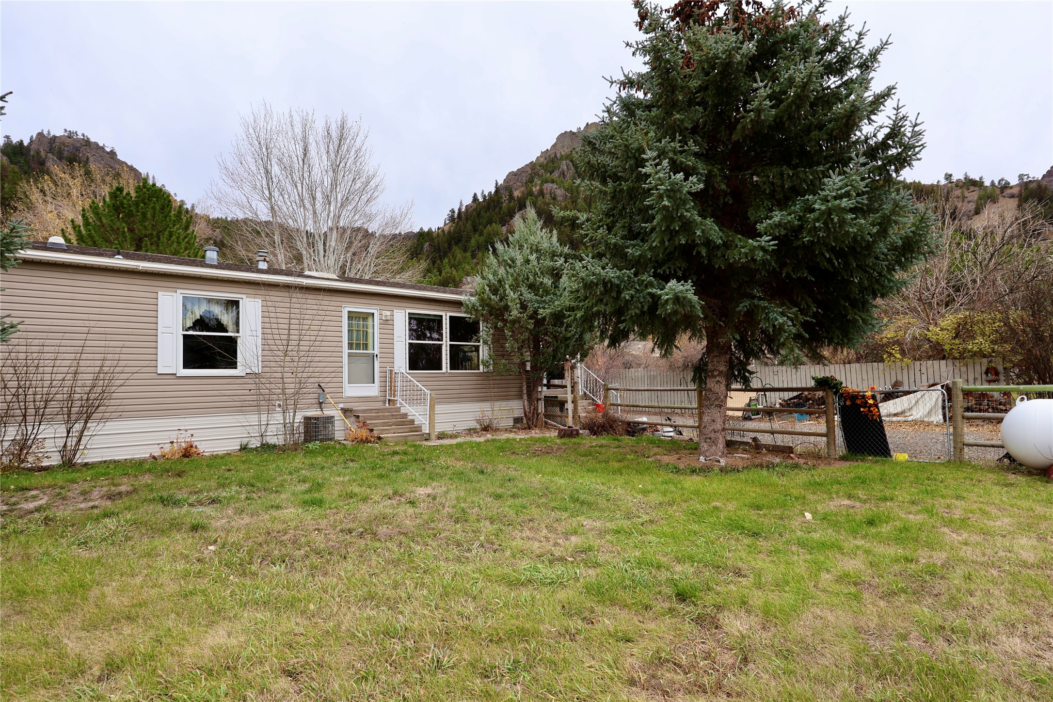 29 River Drive Property Photo 43