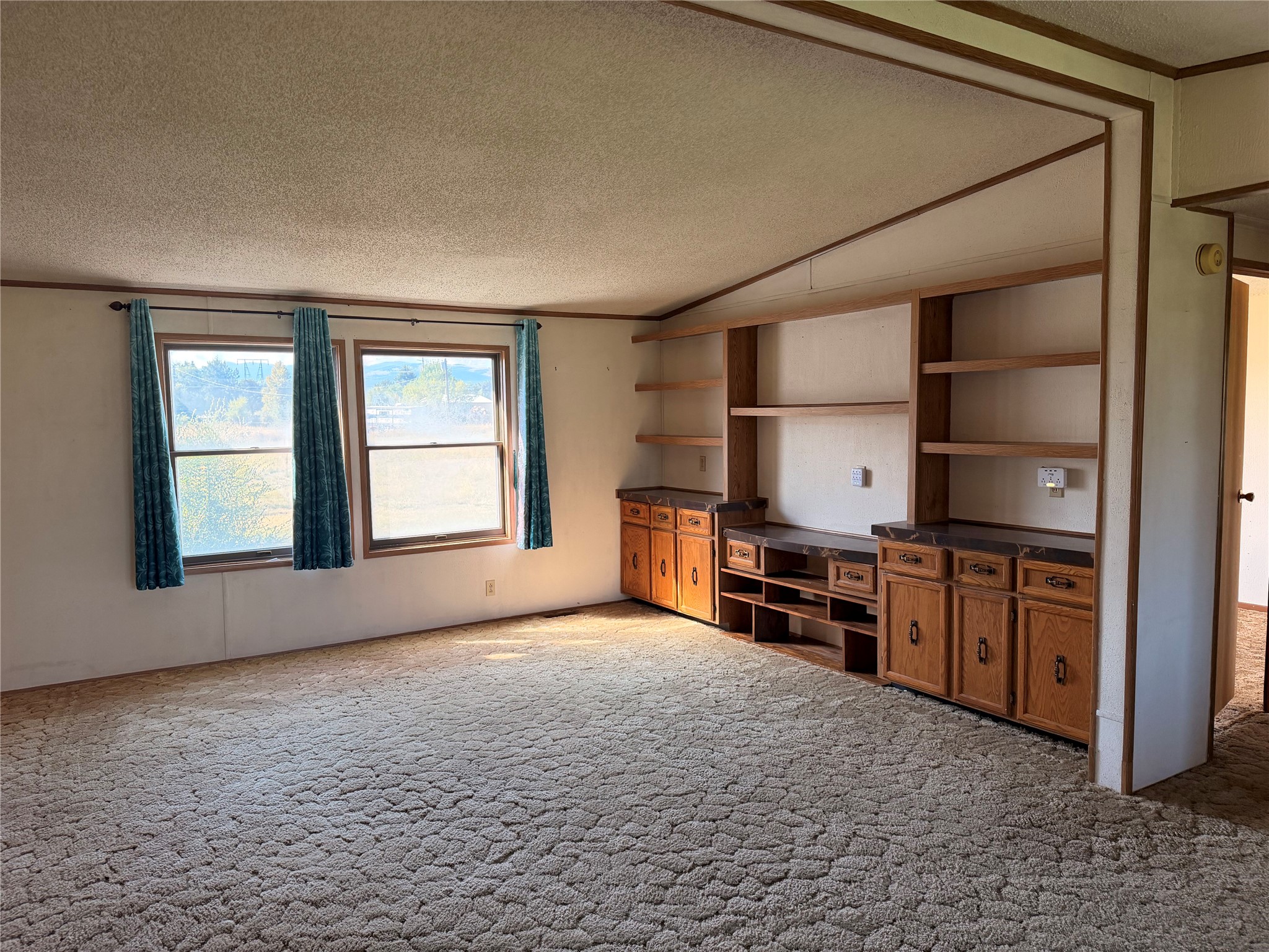 3257 Lanning Road Property Photo 6