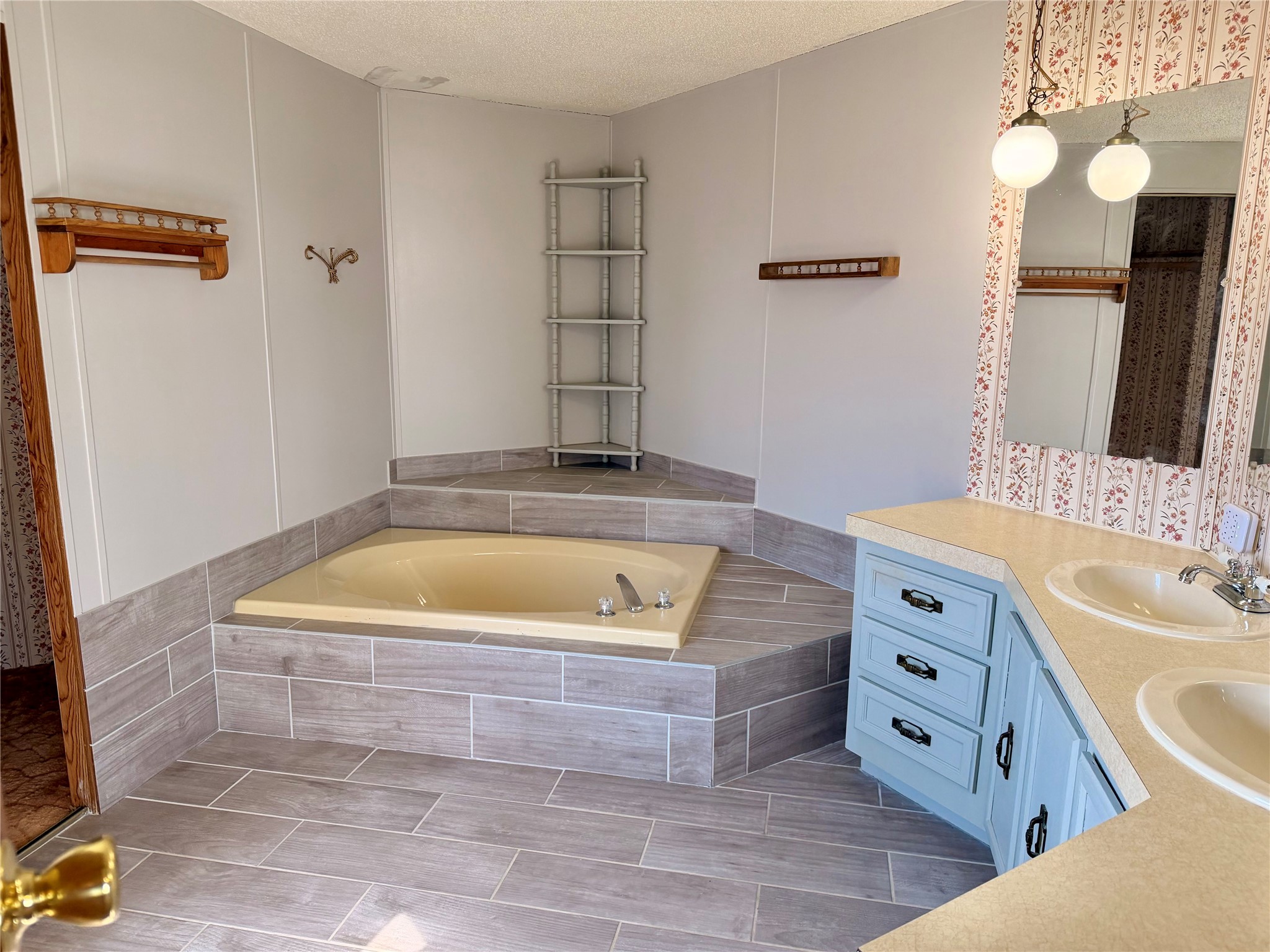 3257 Lanning Road Property Photo 15