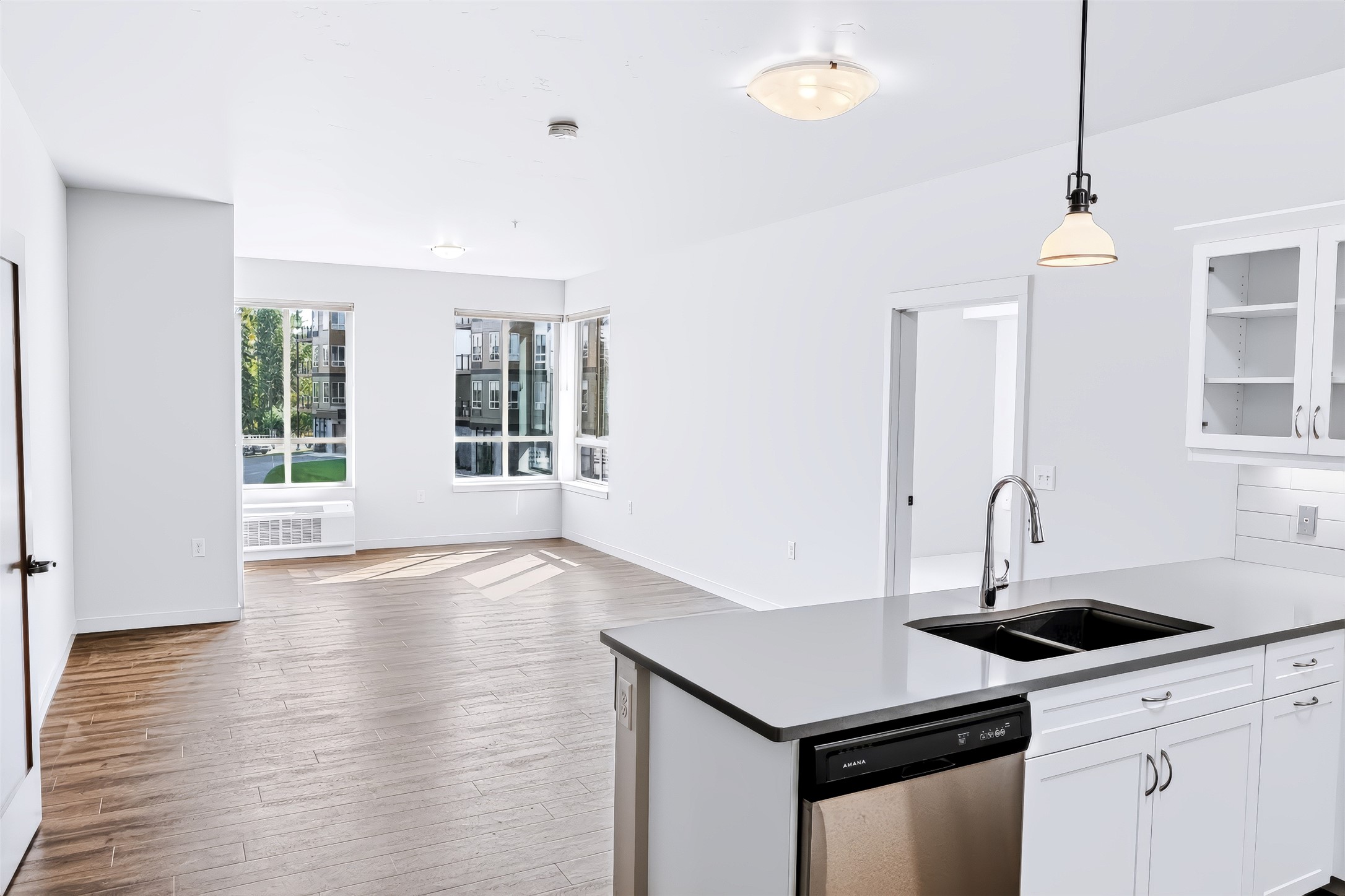 100 Woodlands Way B-204 Property Photo 5