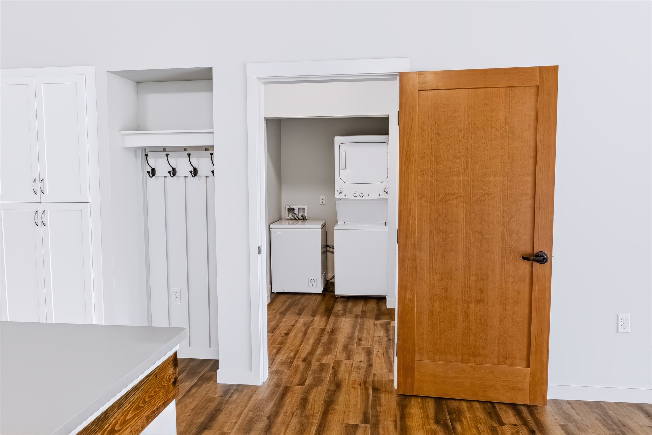 100 Woodlands Way B-204 Property Photo 16