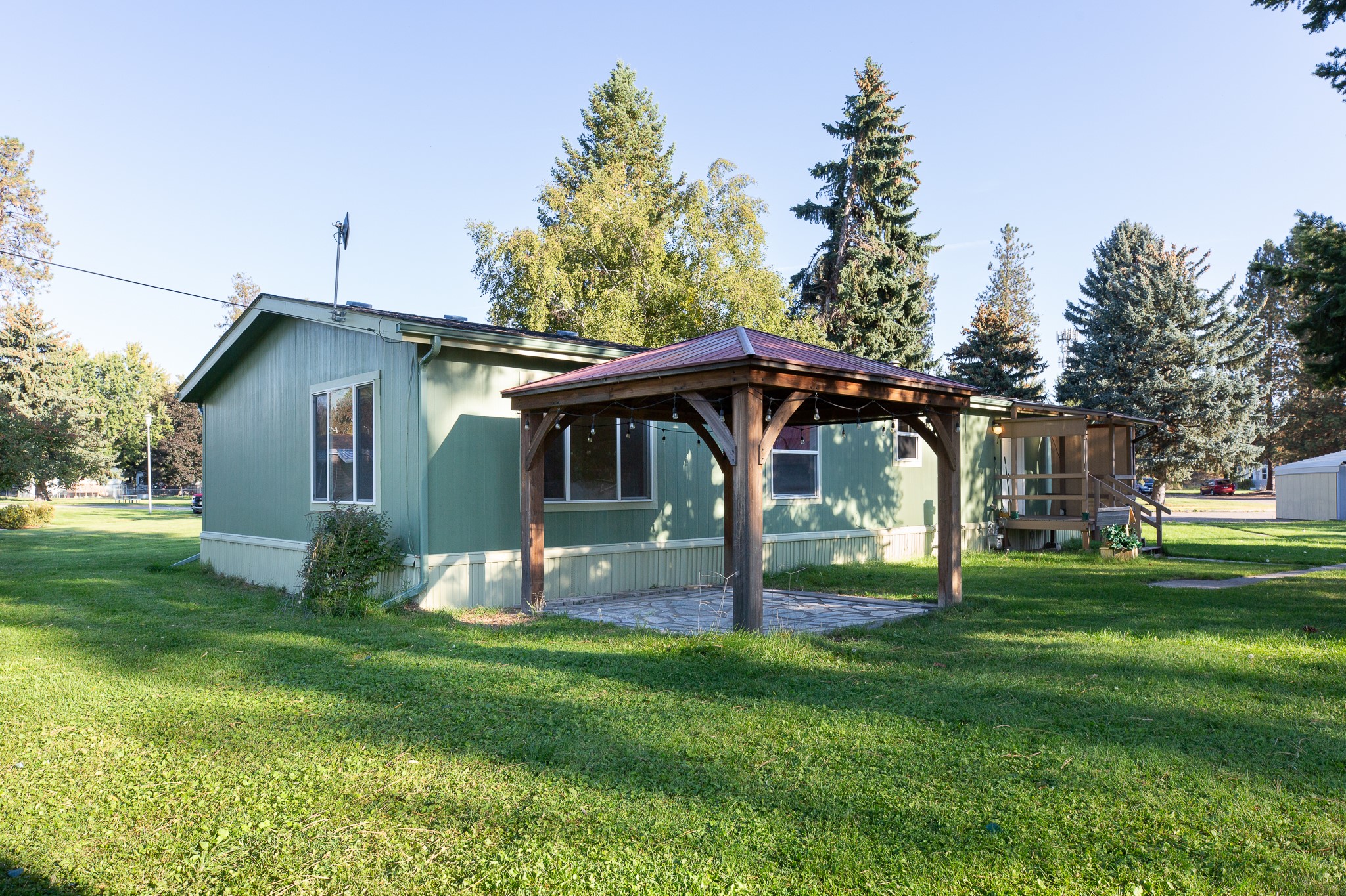 10011 Gateway Road 23 Property Photo 5