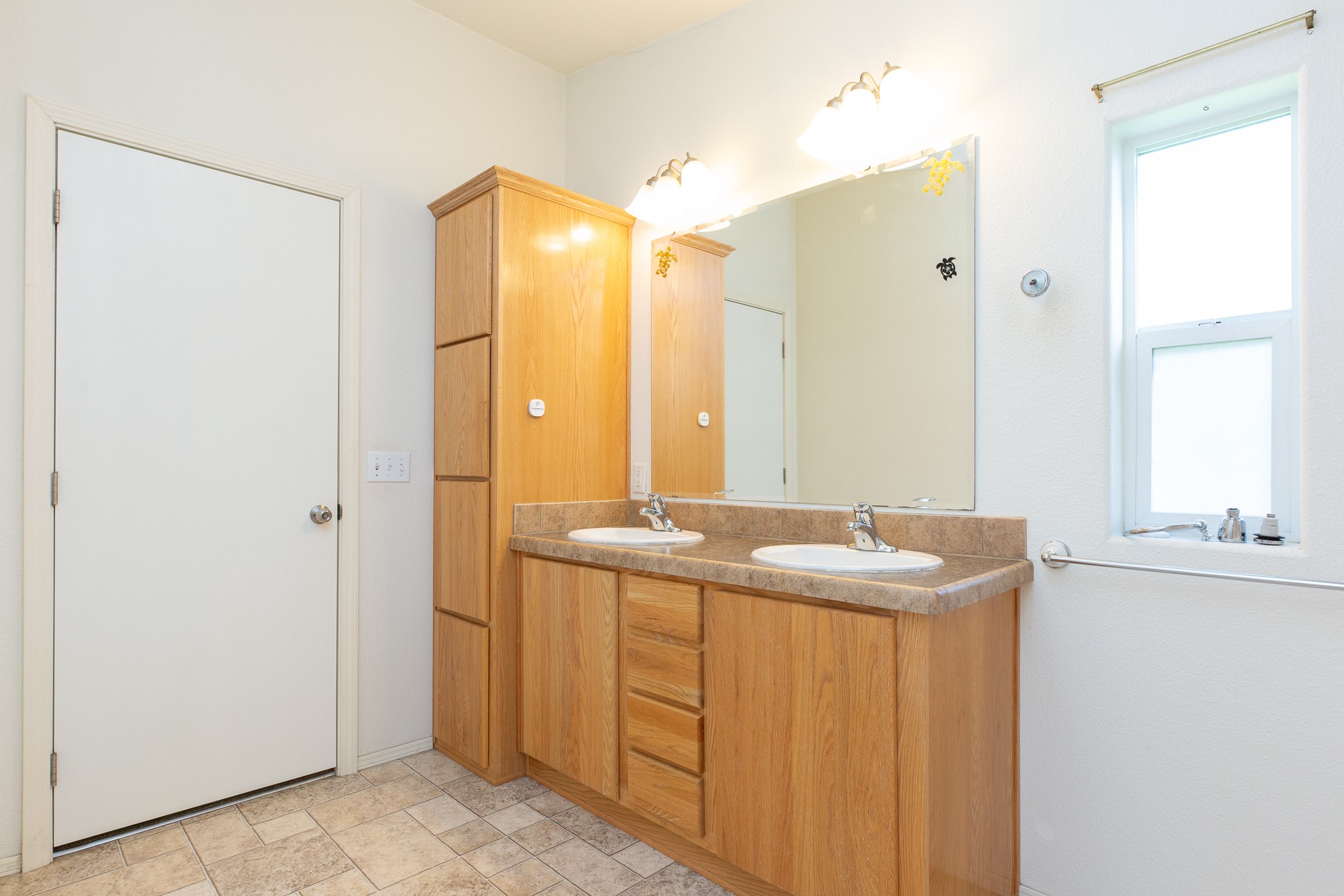 10011 Gateway Road 23 Property Photo 17