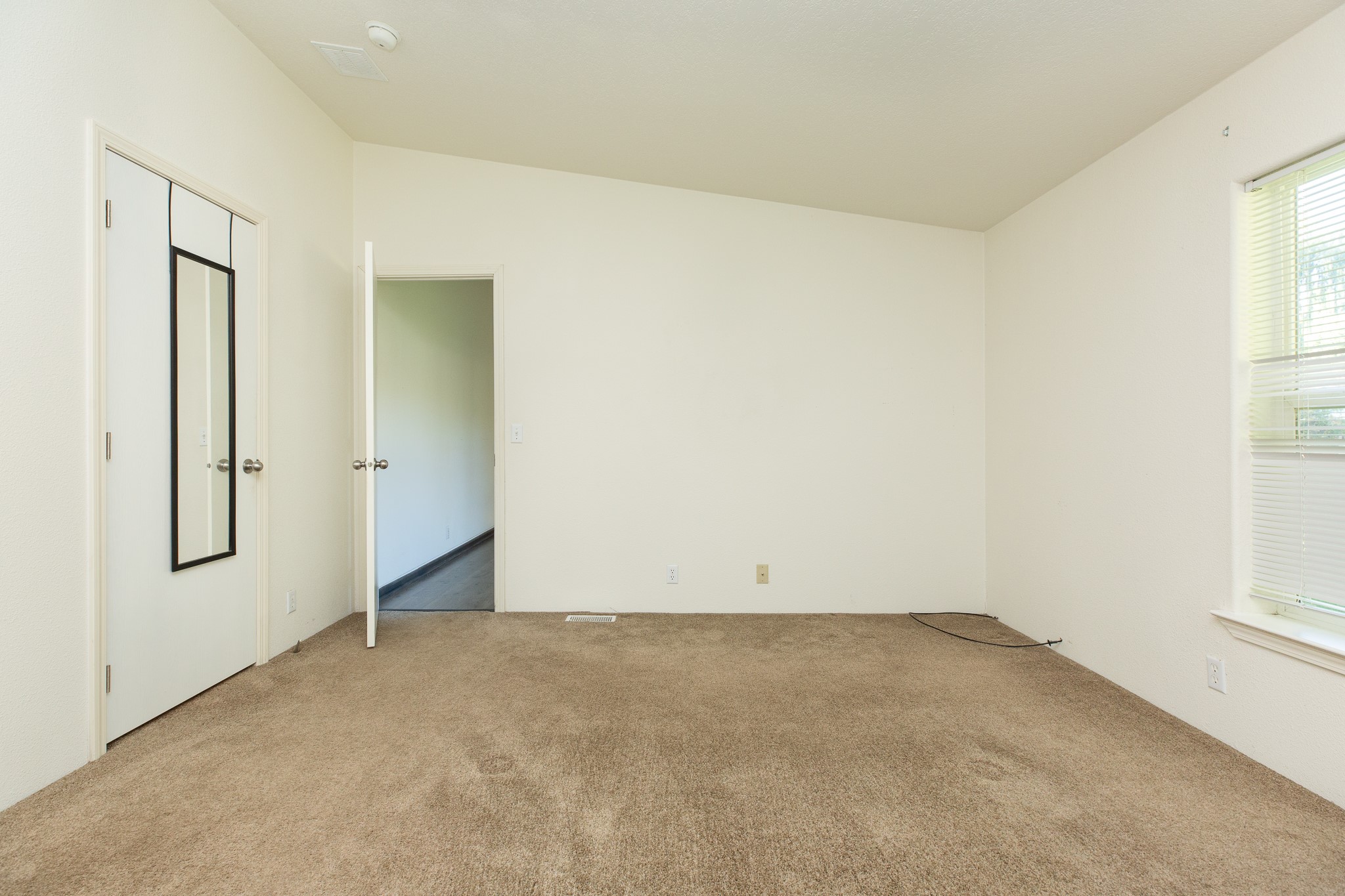 10011 Gateway Road 23 Property Photo 19