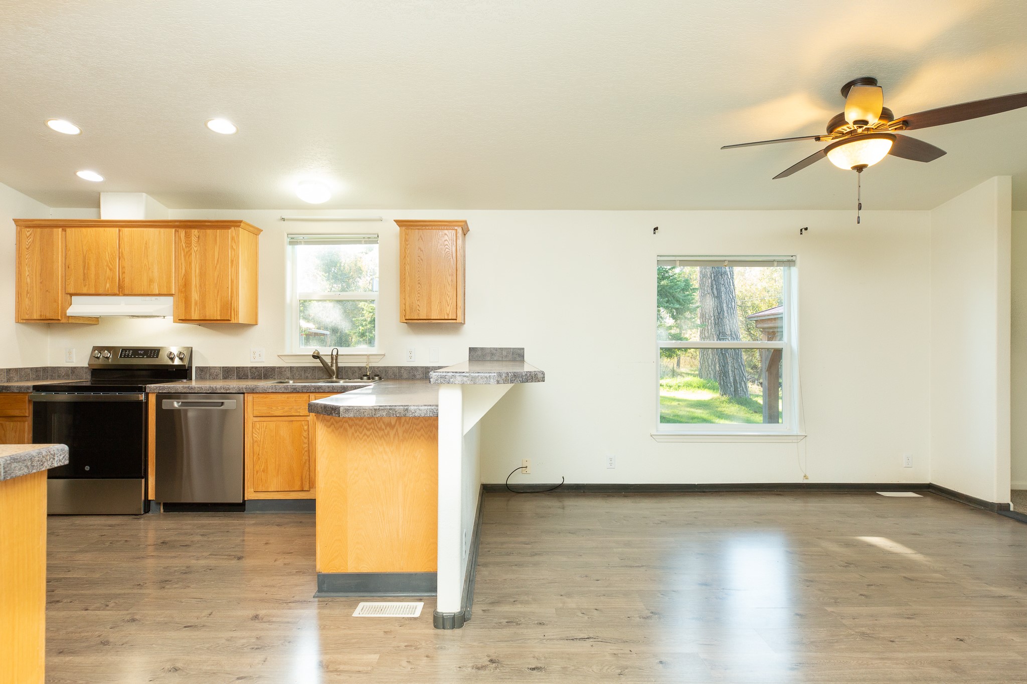 10011 Gateway Road 23 Property Photo 20