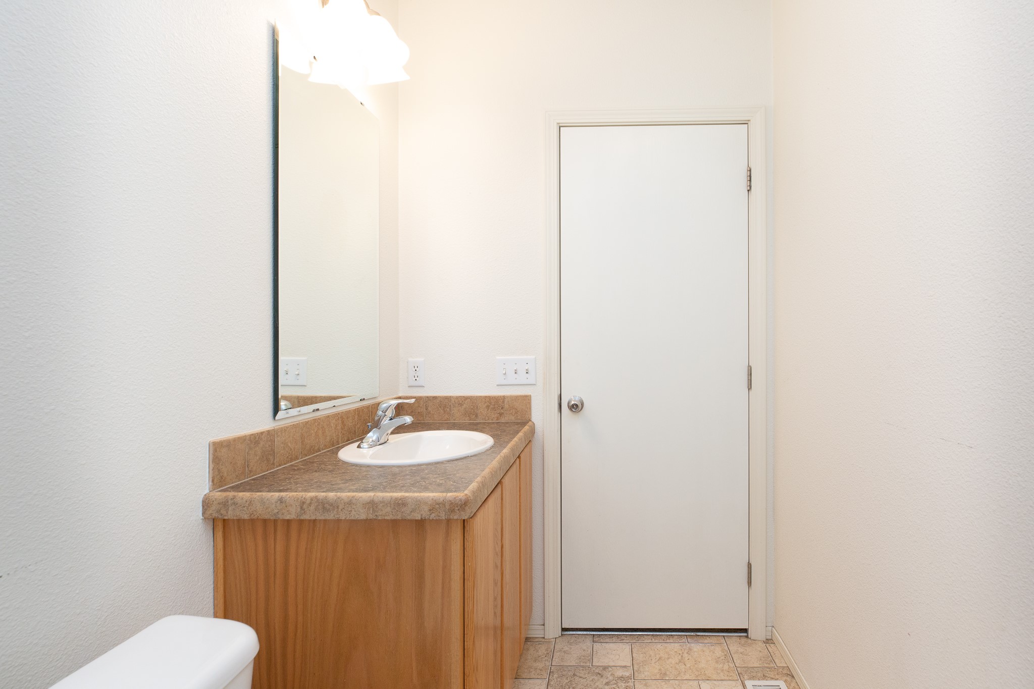 10011 Gateway Road 23 Property Photo 37