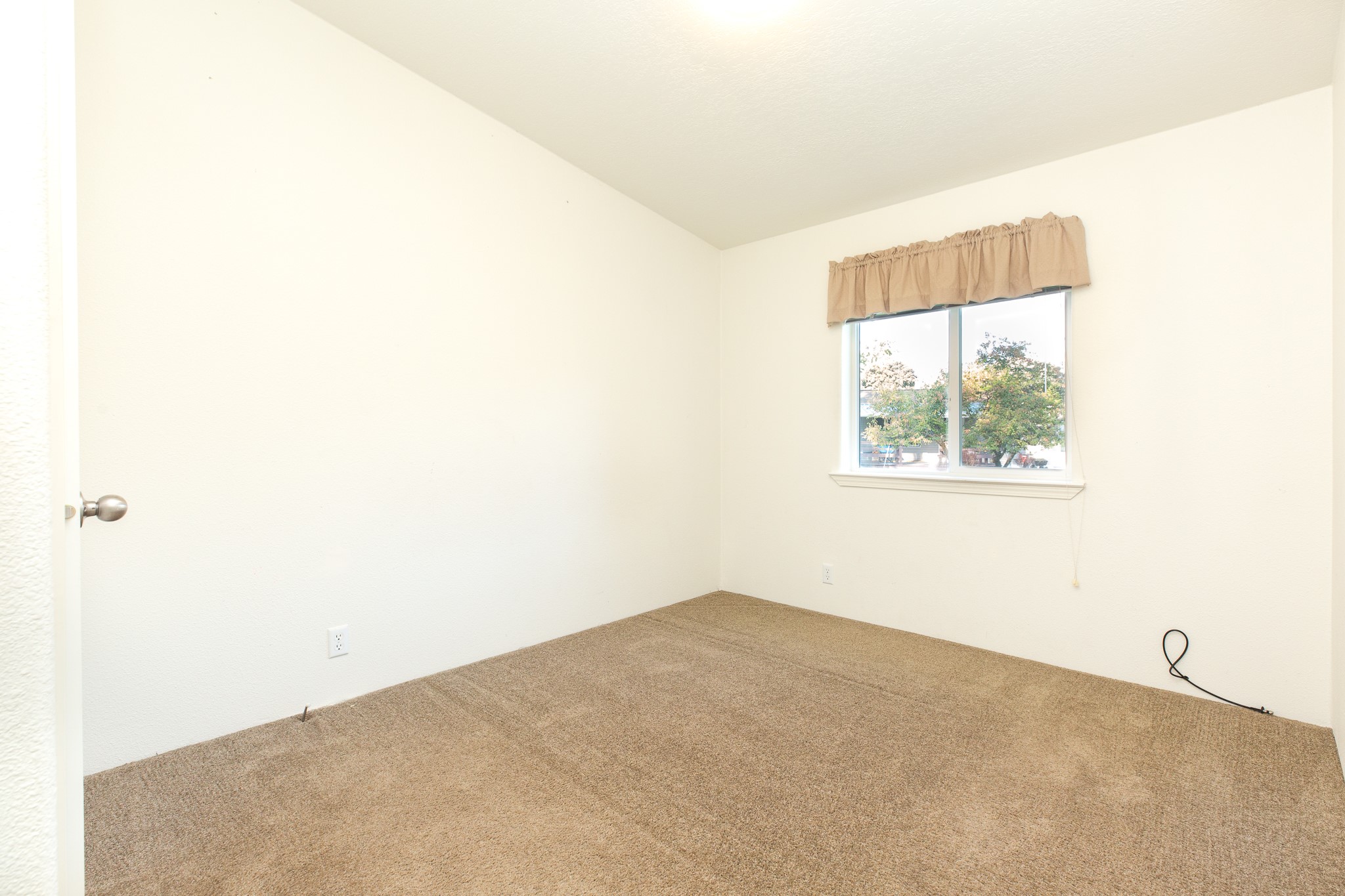 10011 Gateway Road 23 Property Photo 38