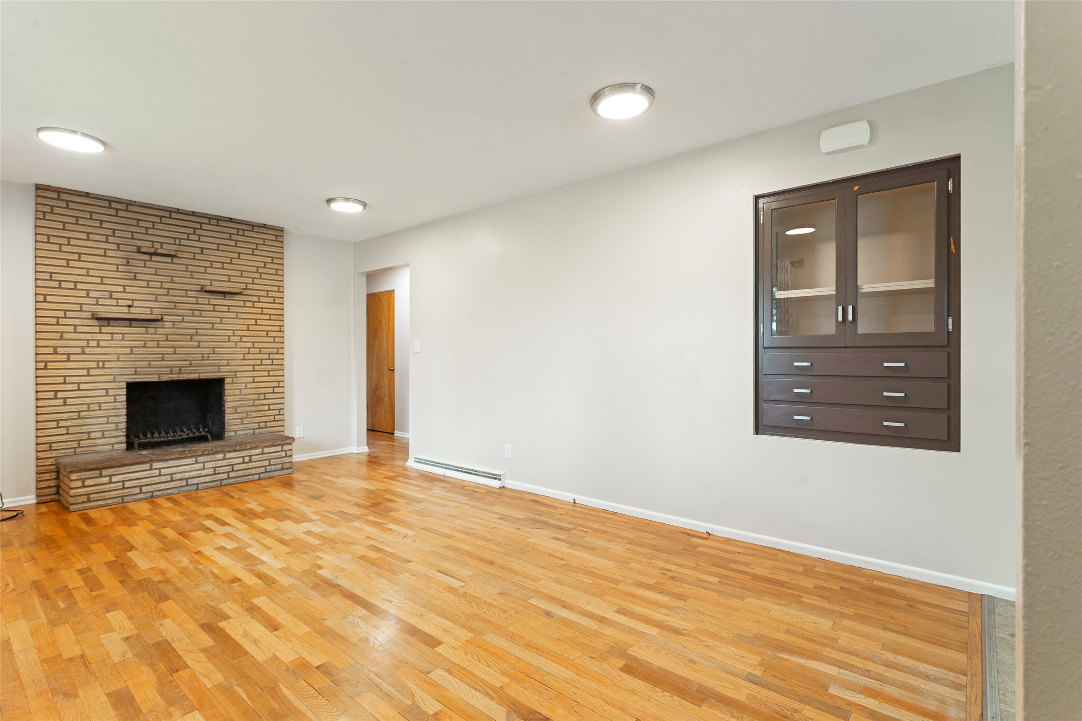 2406 Spurgin Road Property Photo 7