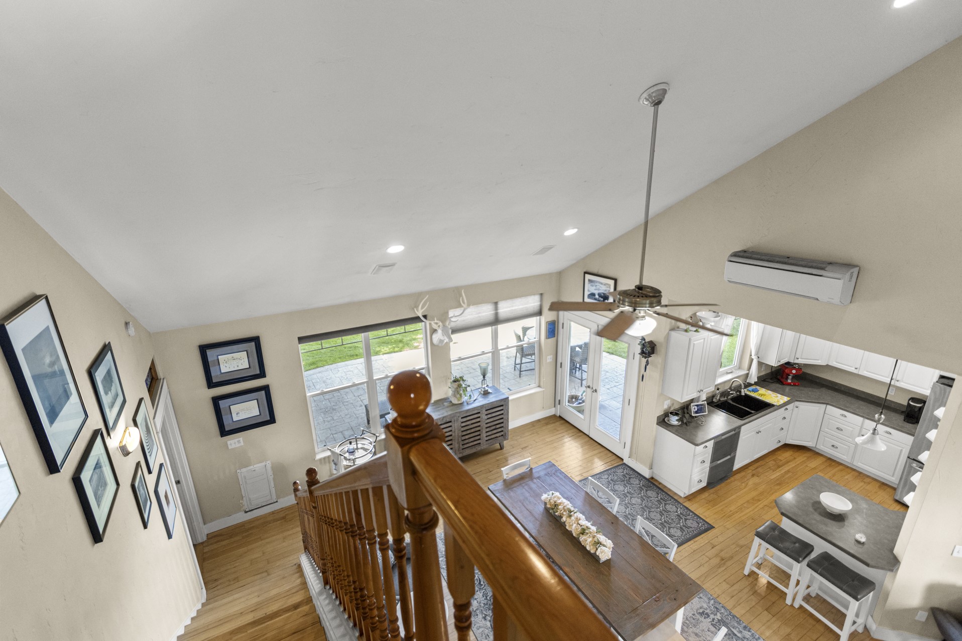 990 Farm Road Property Photo 27