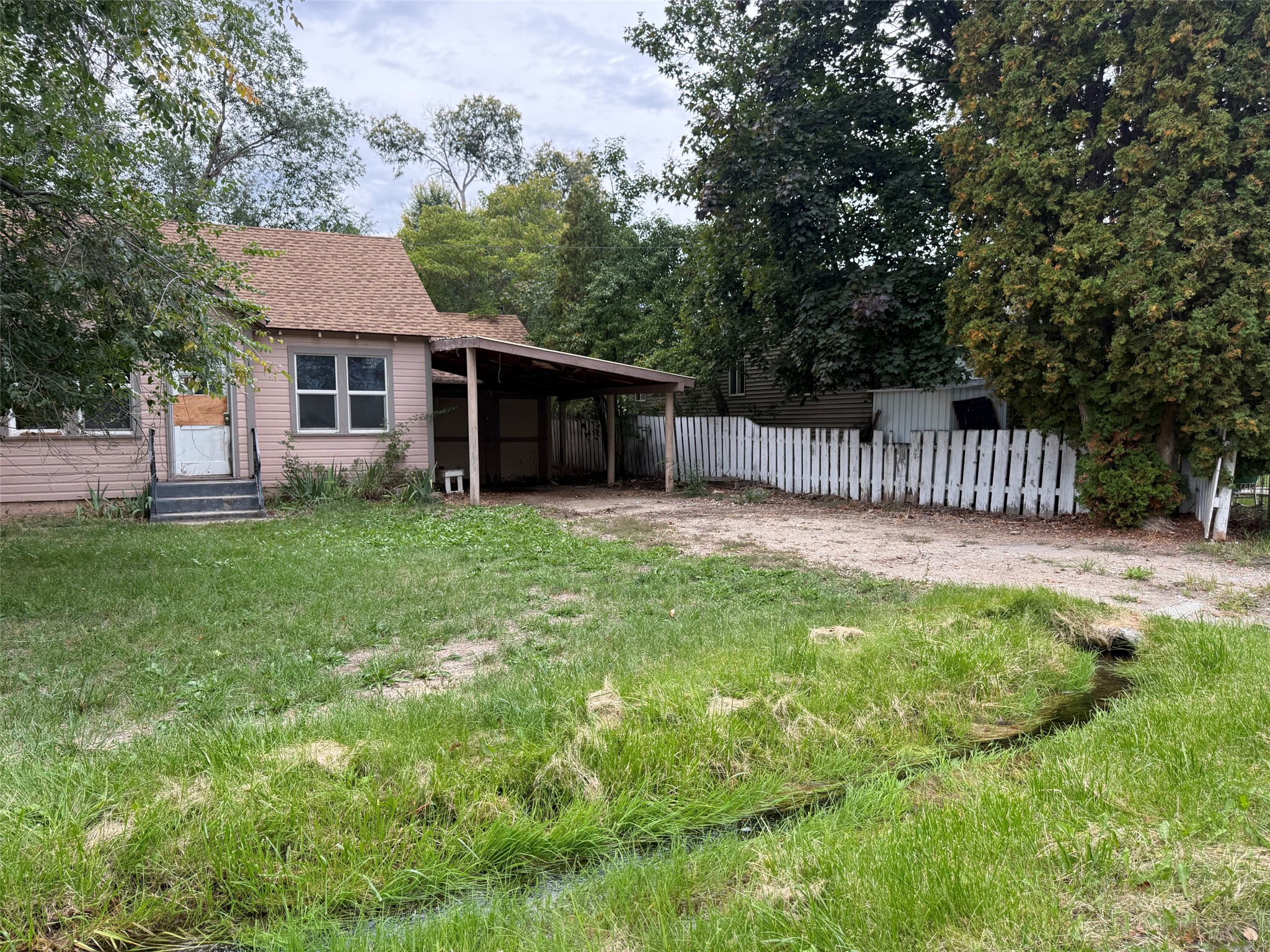 117 Daly Avenue Property Photo 2