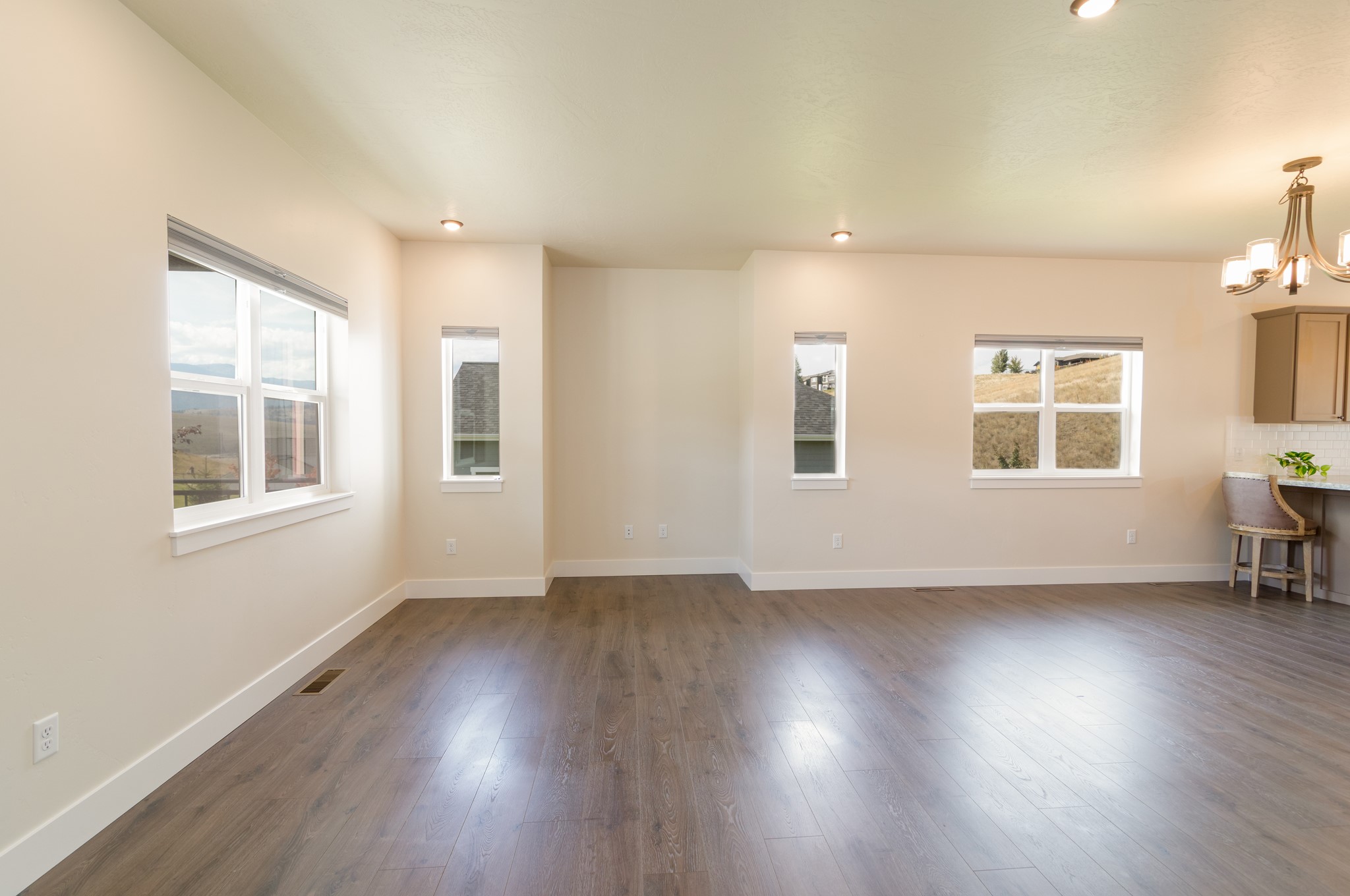 6987 Shaver Drive Property Photo 6