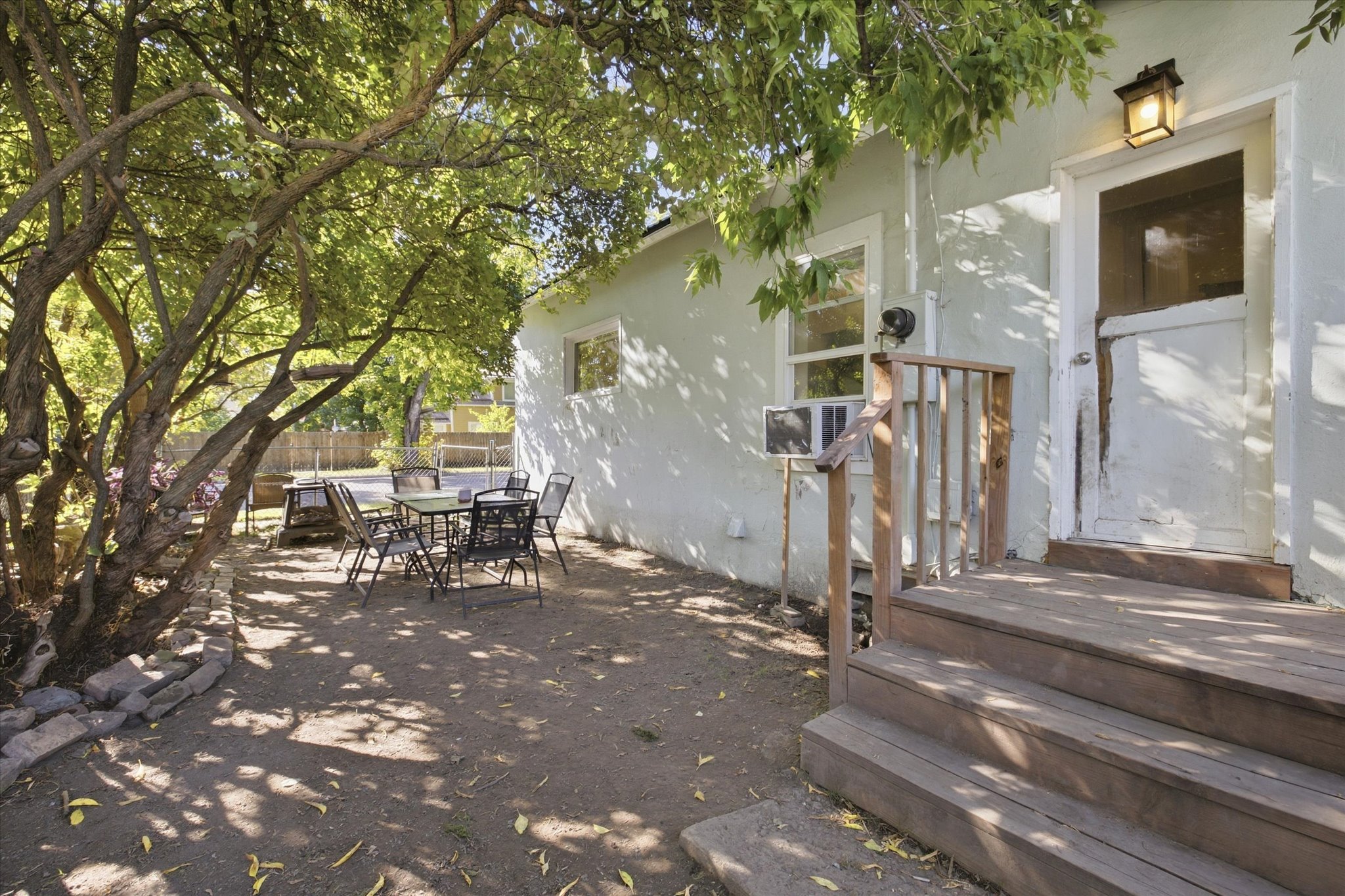 537 2nd Street W Property Photo 18