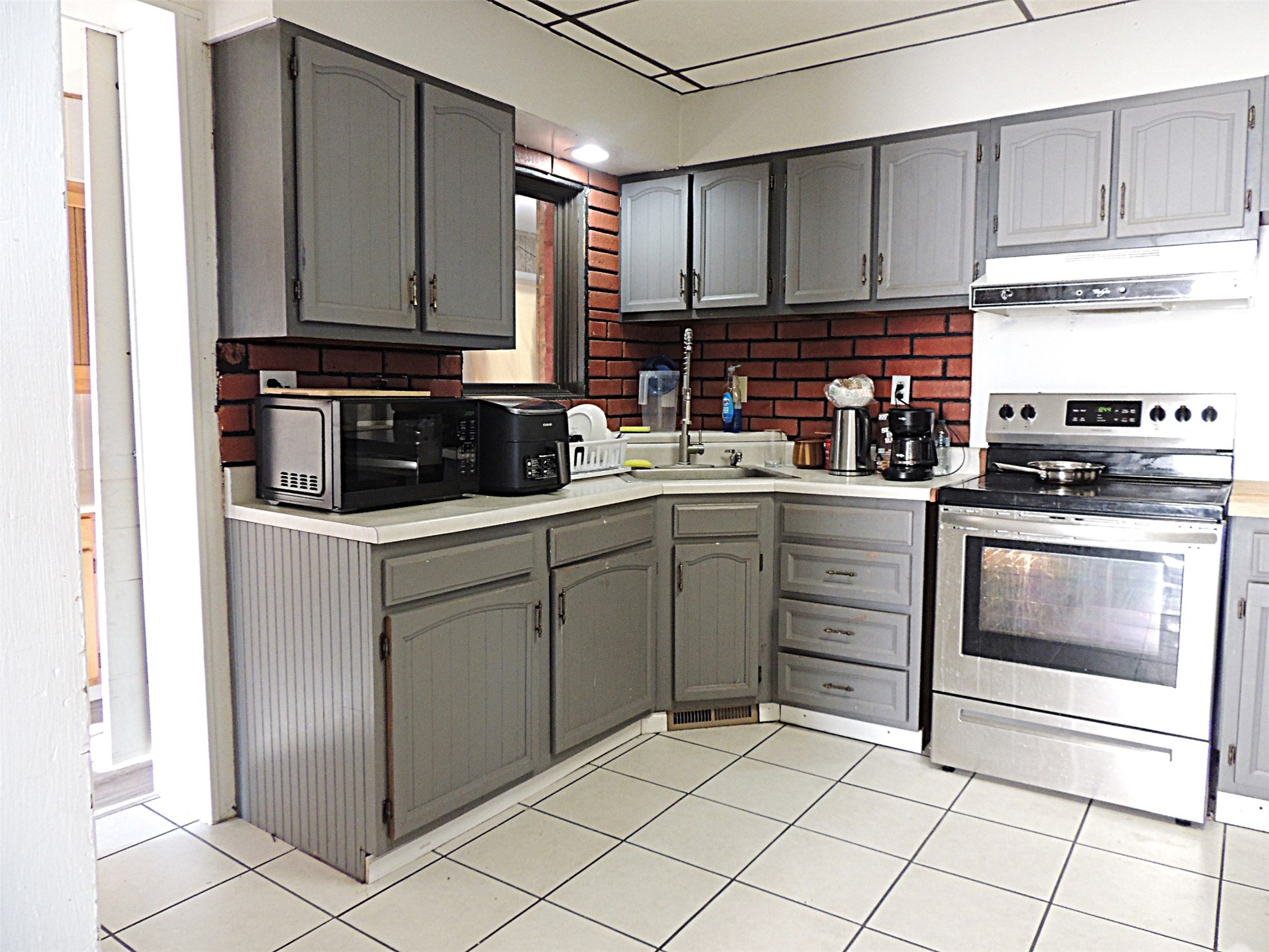 2 Cherry Street Property Photo 4