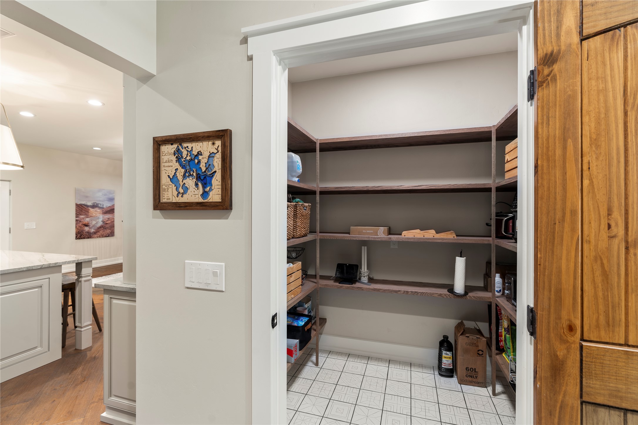 4926 Foothill Road Property Photo 20