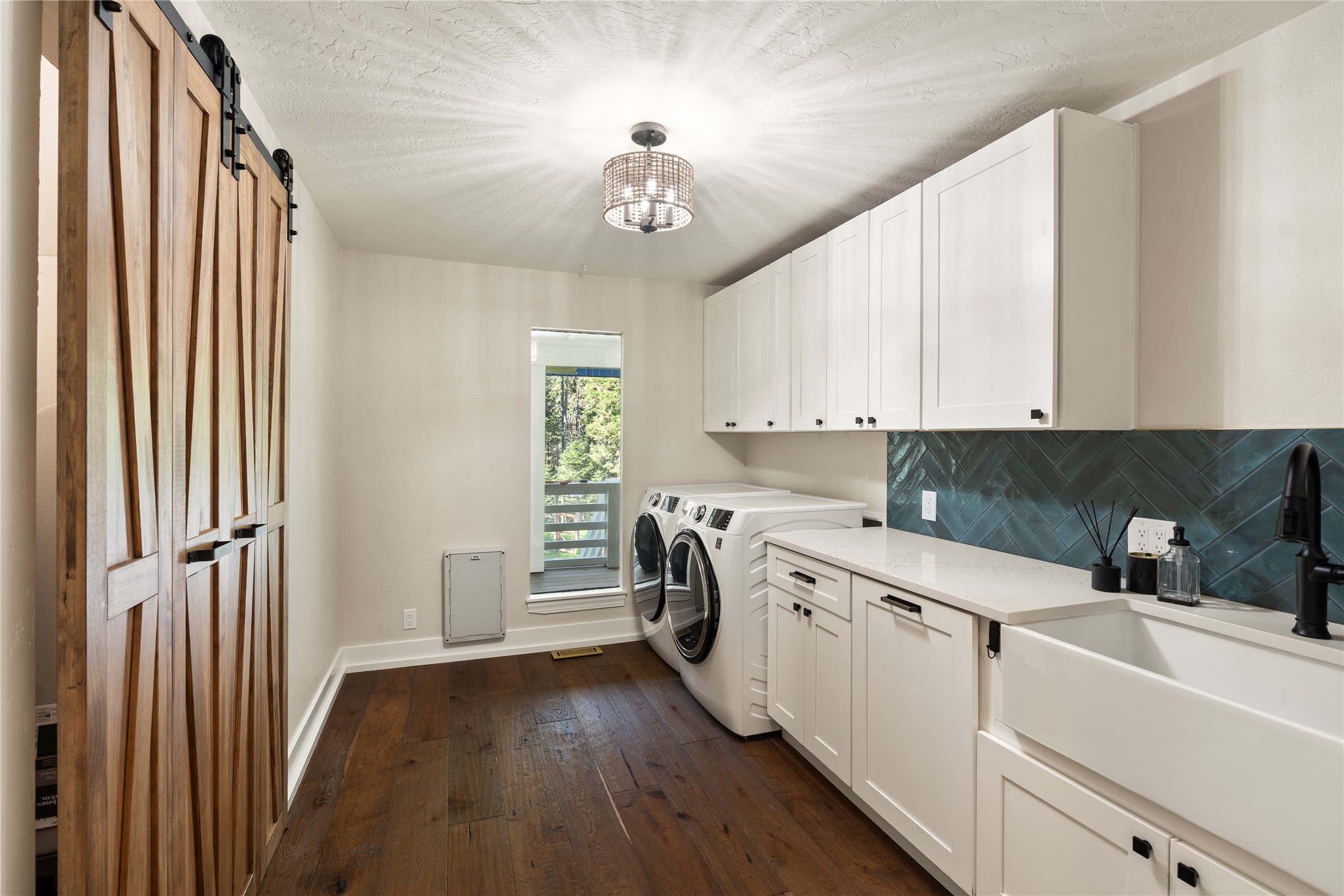 4926 Foothill Road Property Photo 25