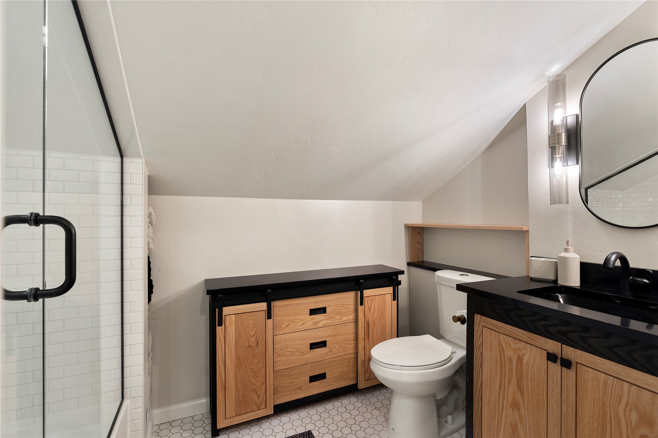 4926 Foothill Road Property Photo 37