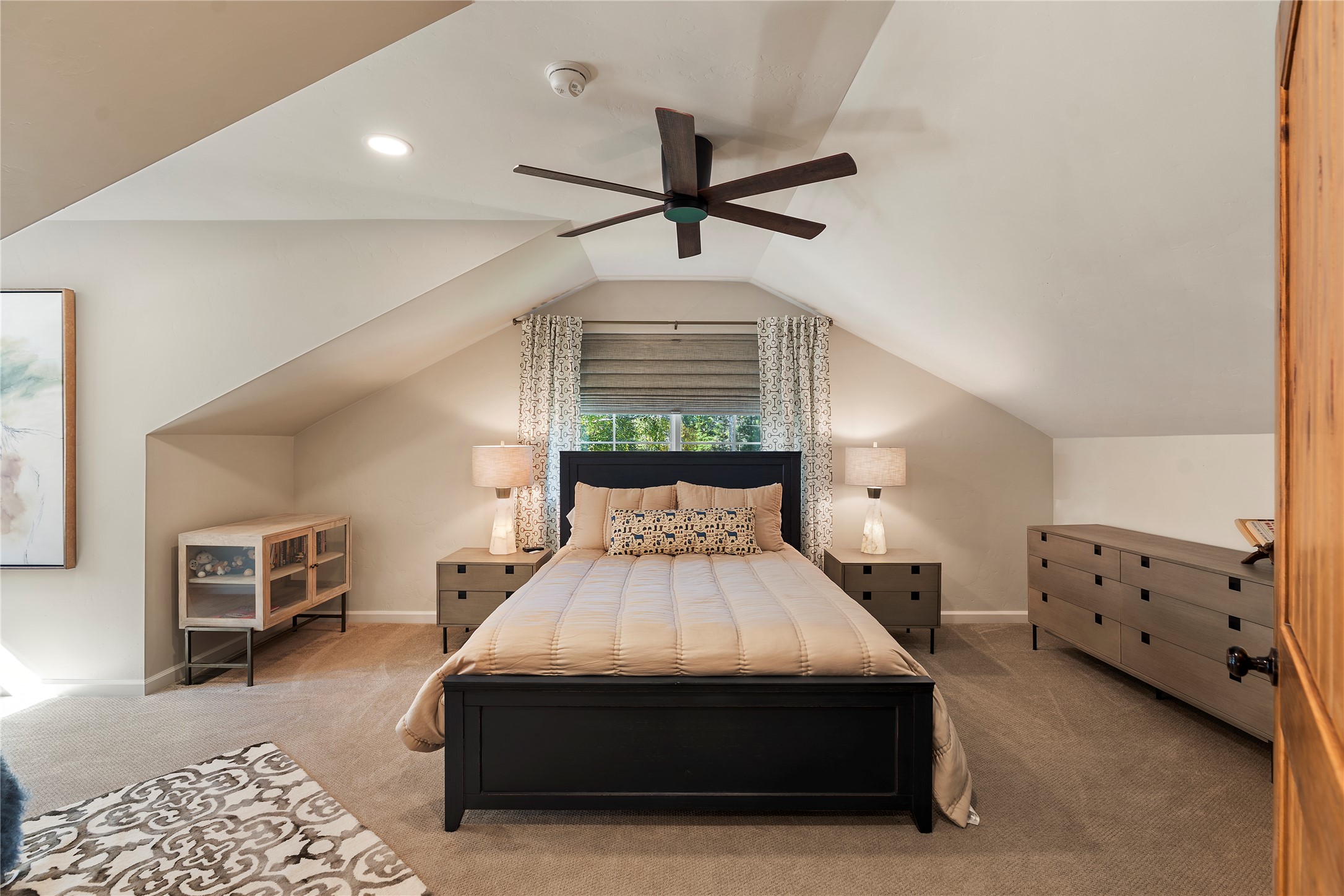 4926 Foothill Road Property Photo 42