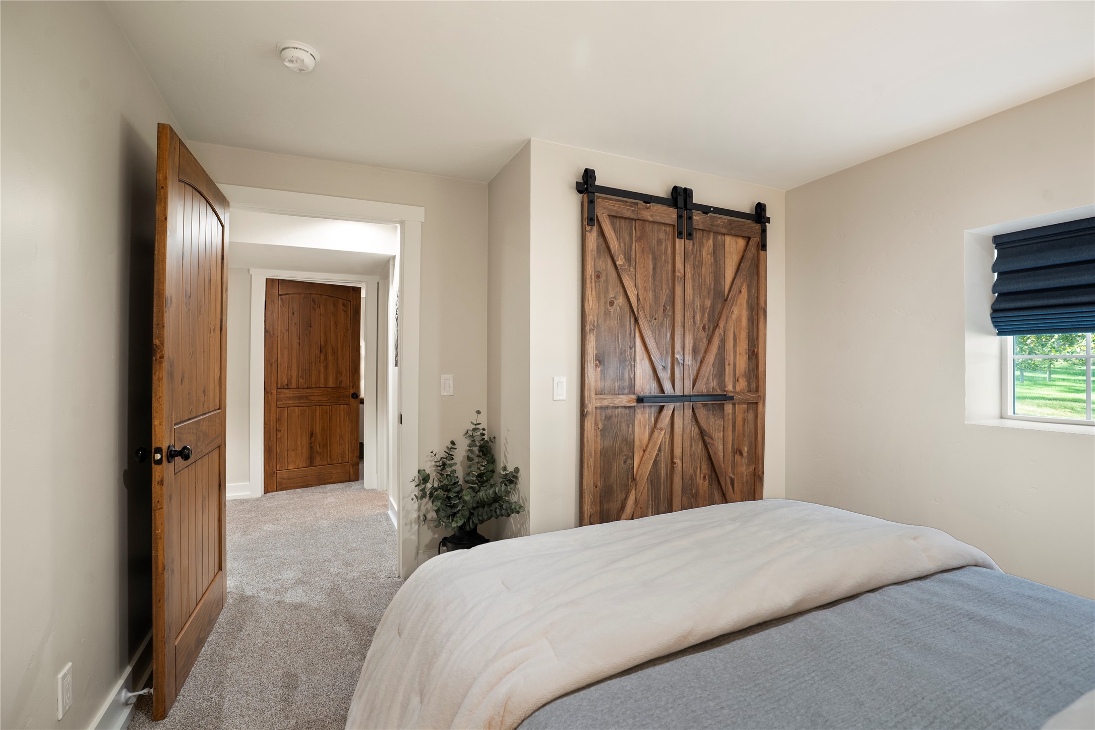 4926 Foothill Road Property Photo 52