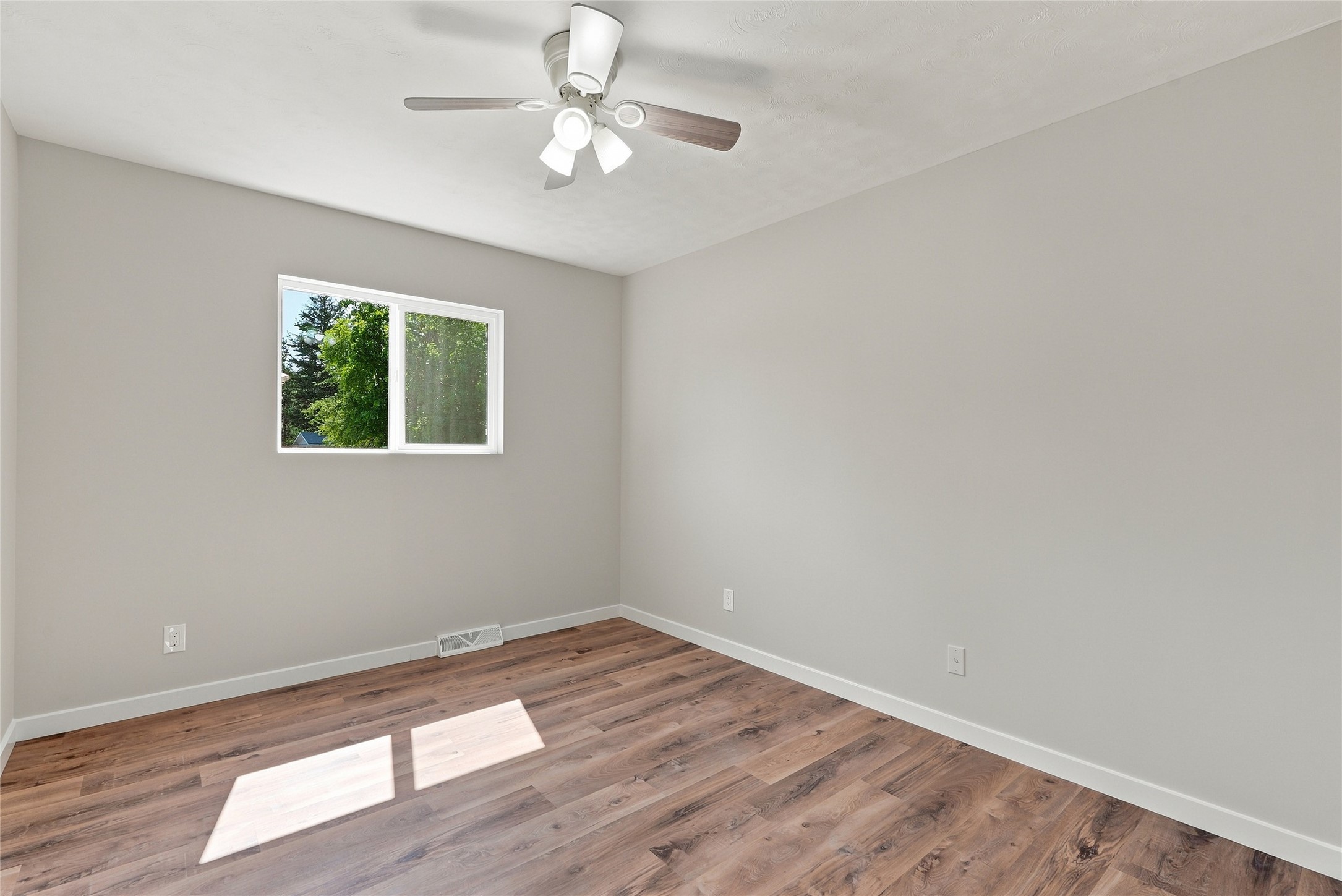 3412 Helena Drive Property Photo 20