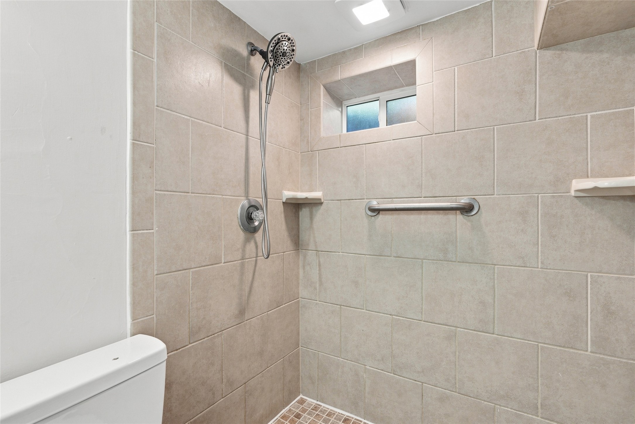 3412 Helena Drive Property Photo 34