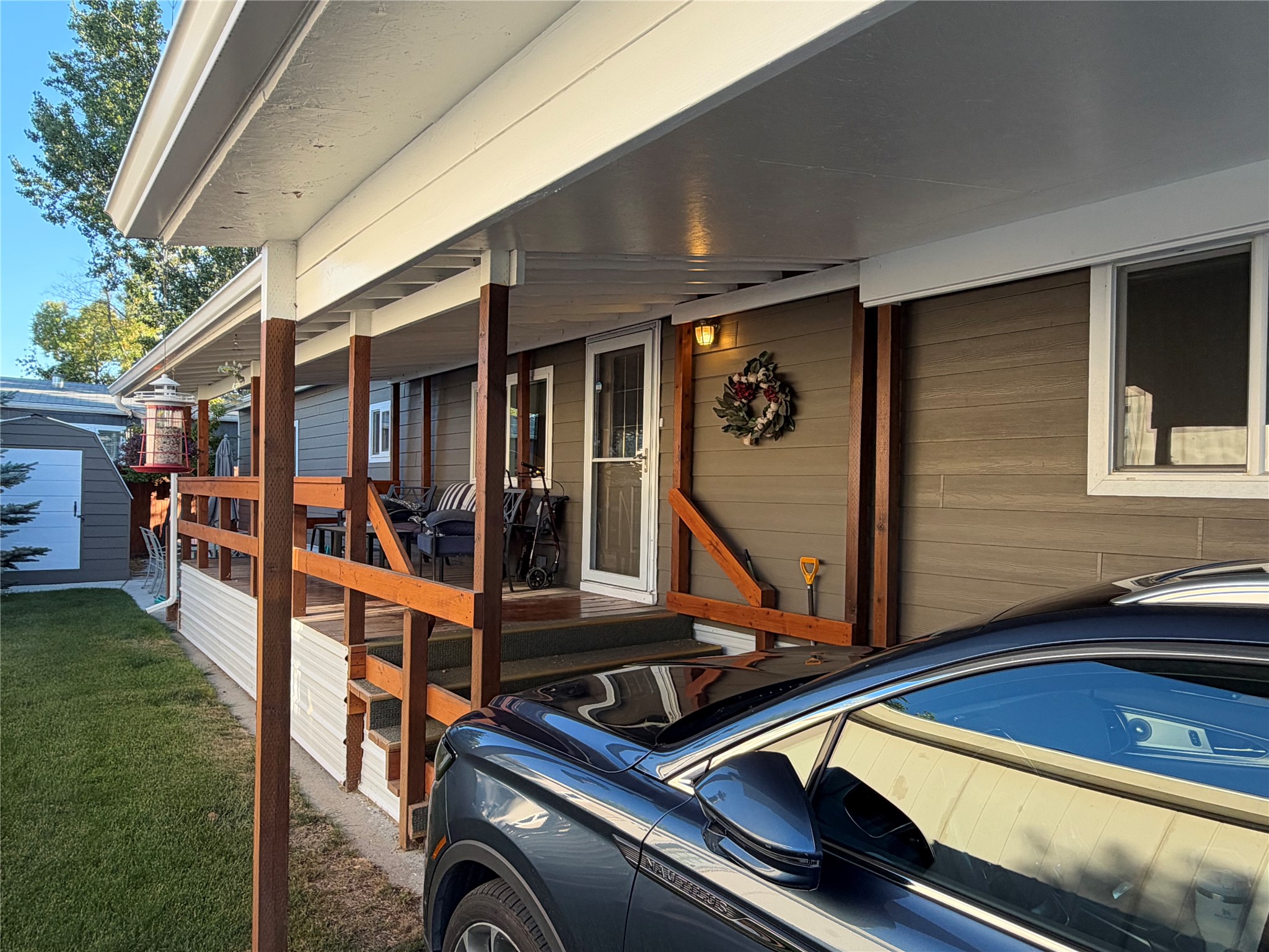 3000 Villard 50 Property Photo 4