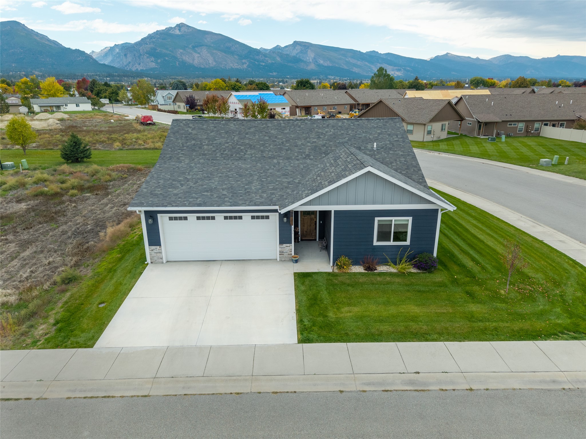 131 Winners Way Property Photo 2