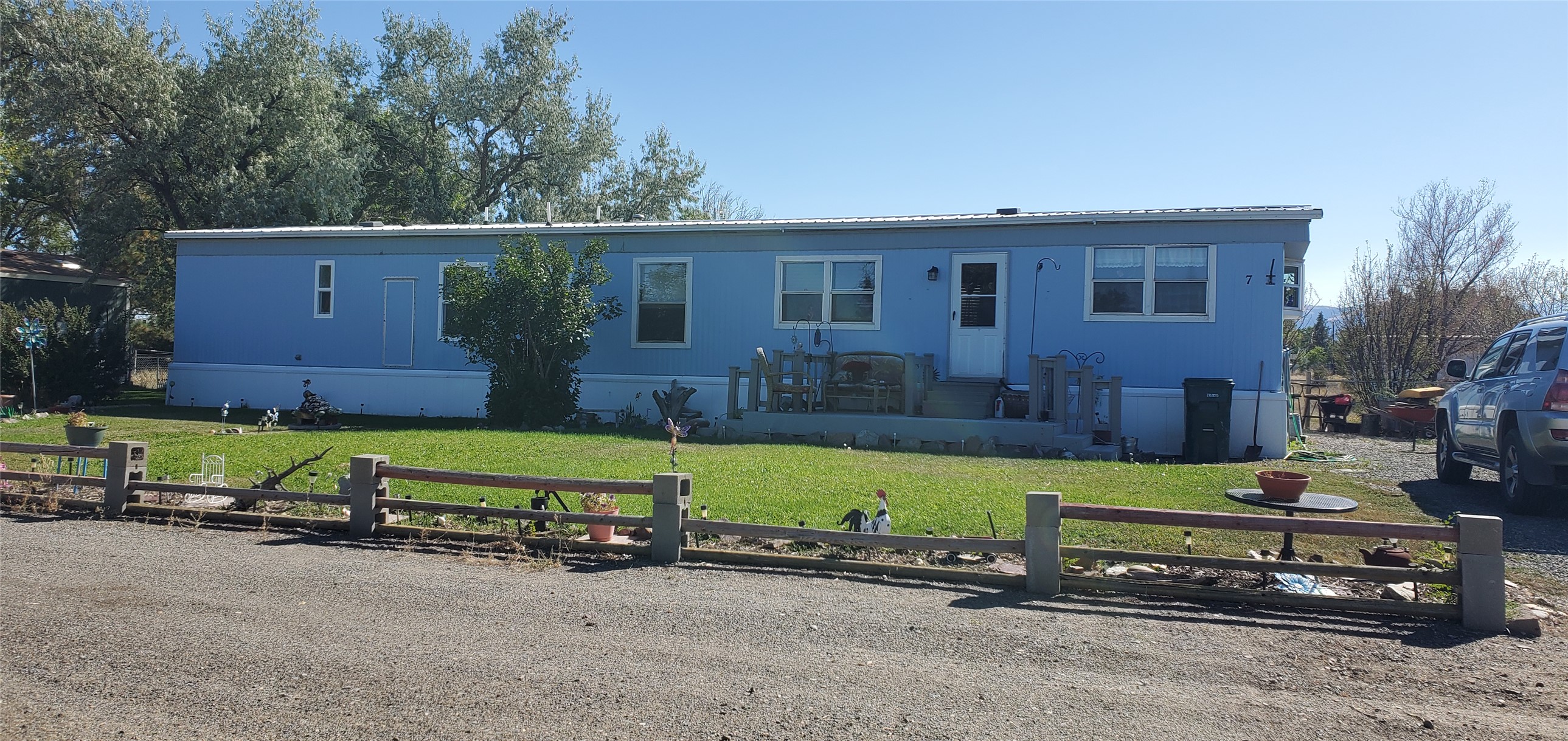 5495 Montana Avenue 7 Property Photo 1