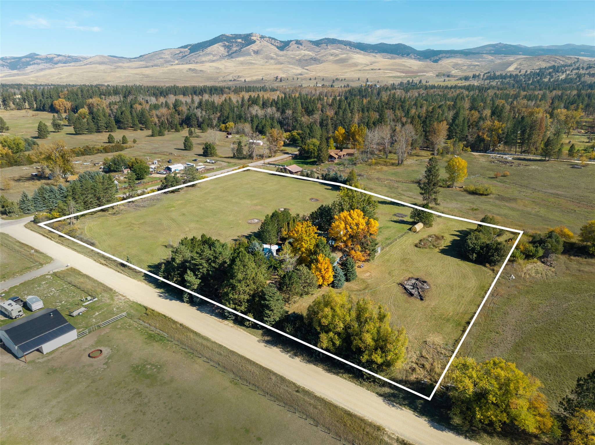 5808 Fox Trail Property Photo 4