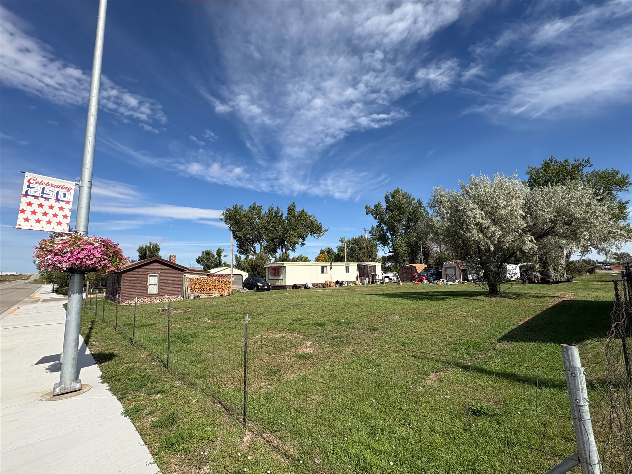 105 E Wheeler Street Property Photo 2