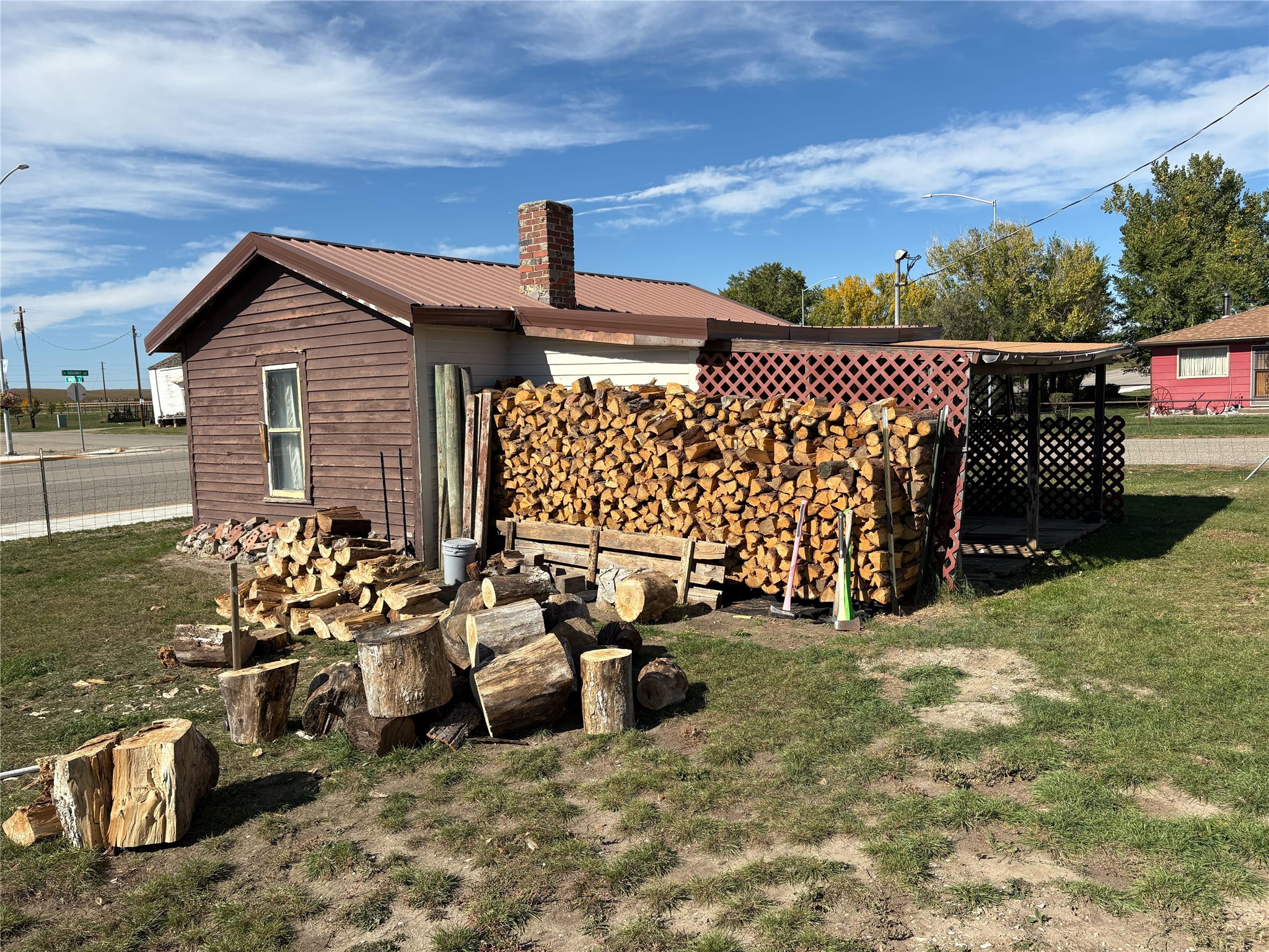 105 E Wheeler Street Property Photo 4