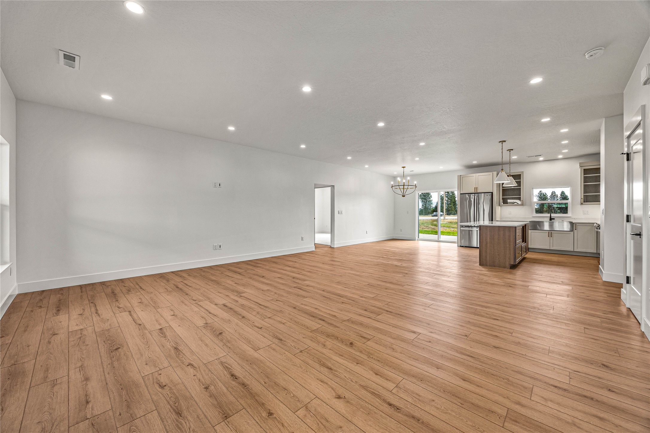 5213 Bronco Court Property Photo 6