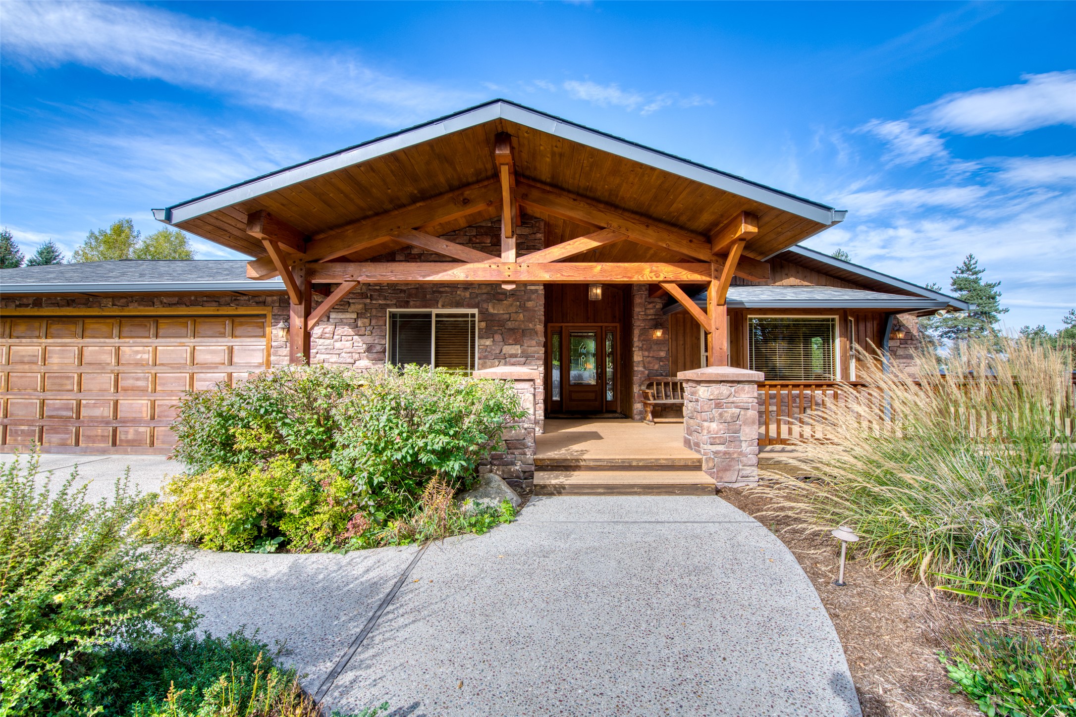 343 Skyline Drive Property Photo 1
