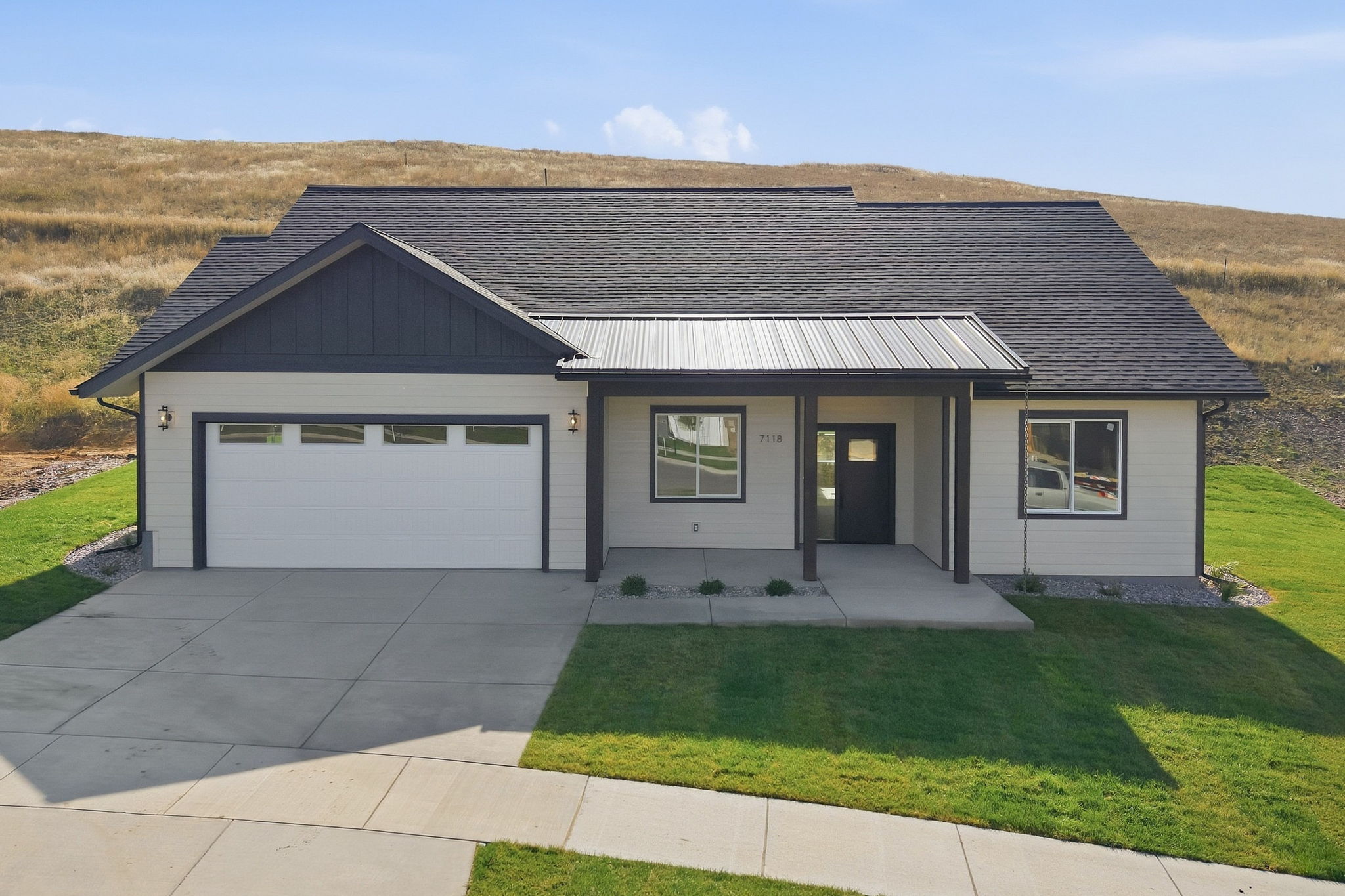 7118 Helenka Rose Drive Property Photo 1