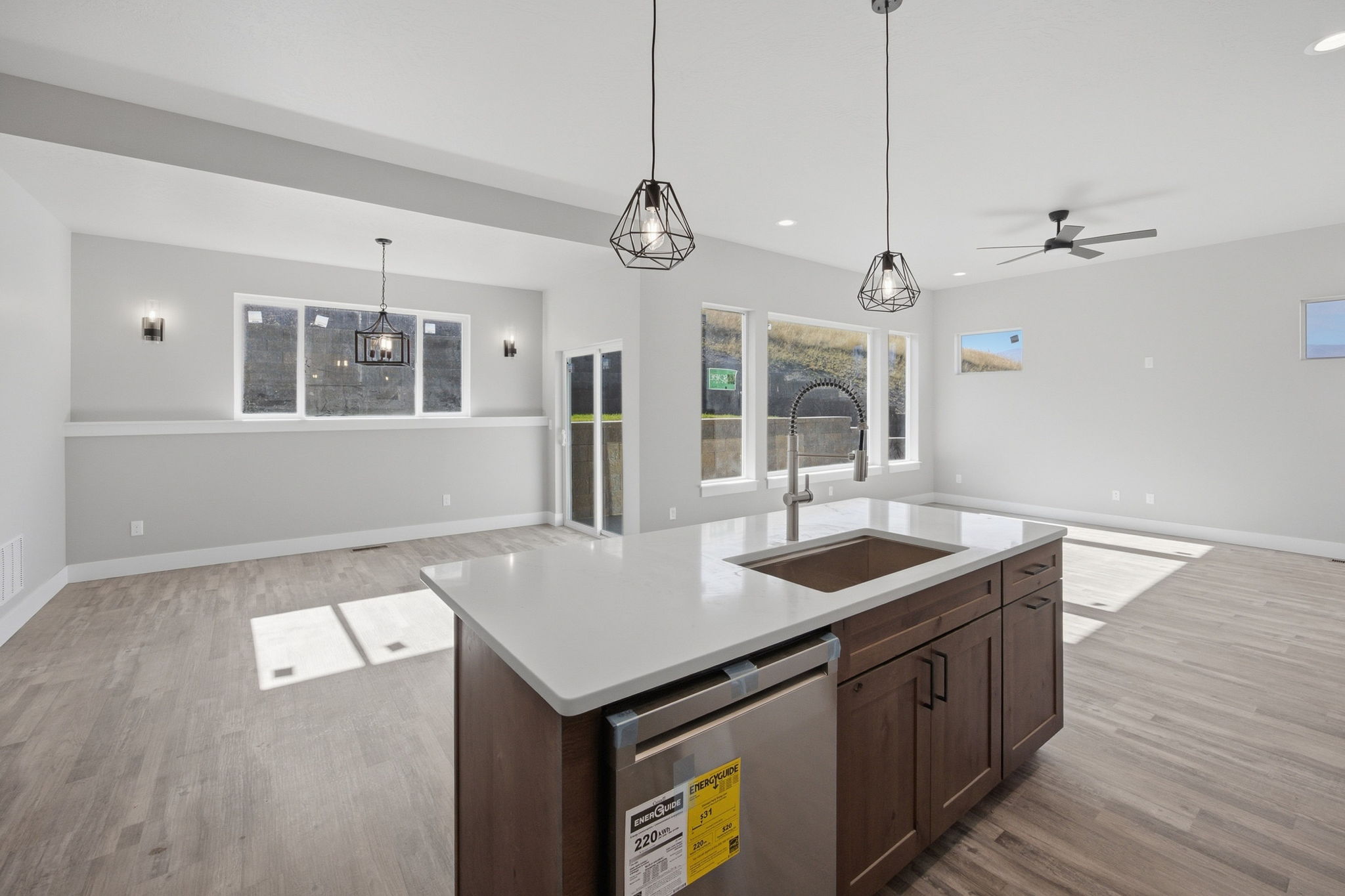 7118 Helenka Rose Drive Property Photo 15