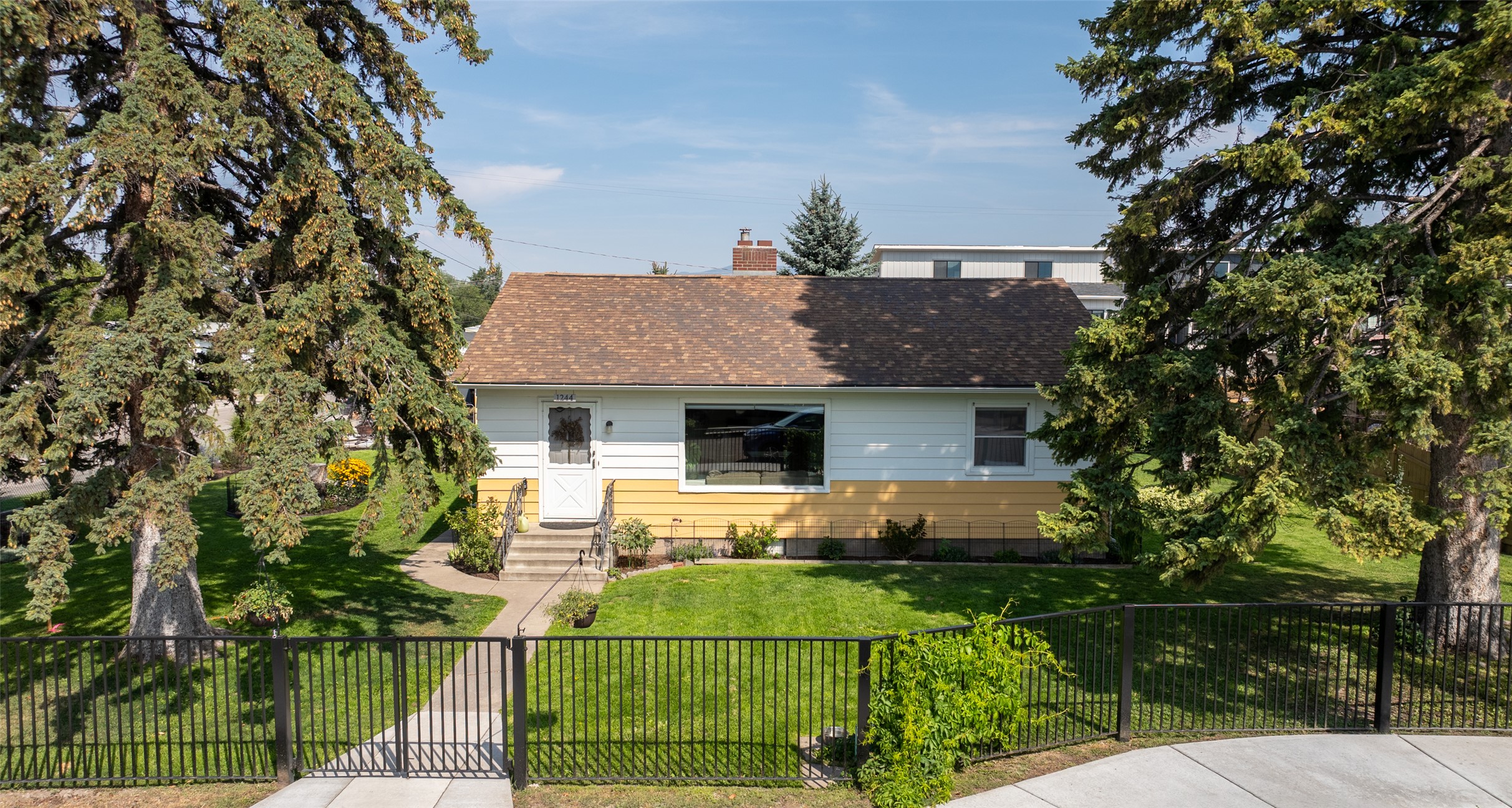 1244 (lot 15a) Montana Street Property Photo 1