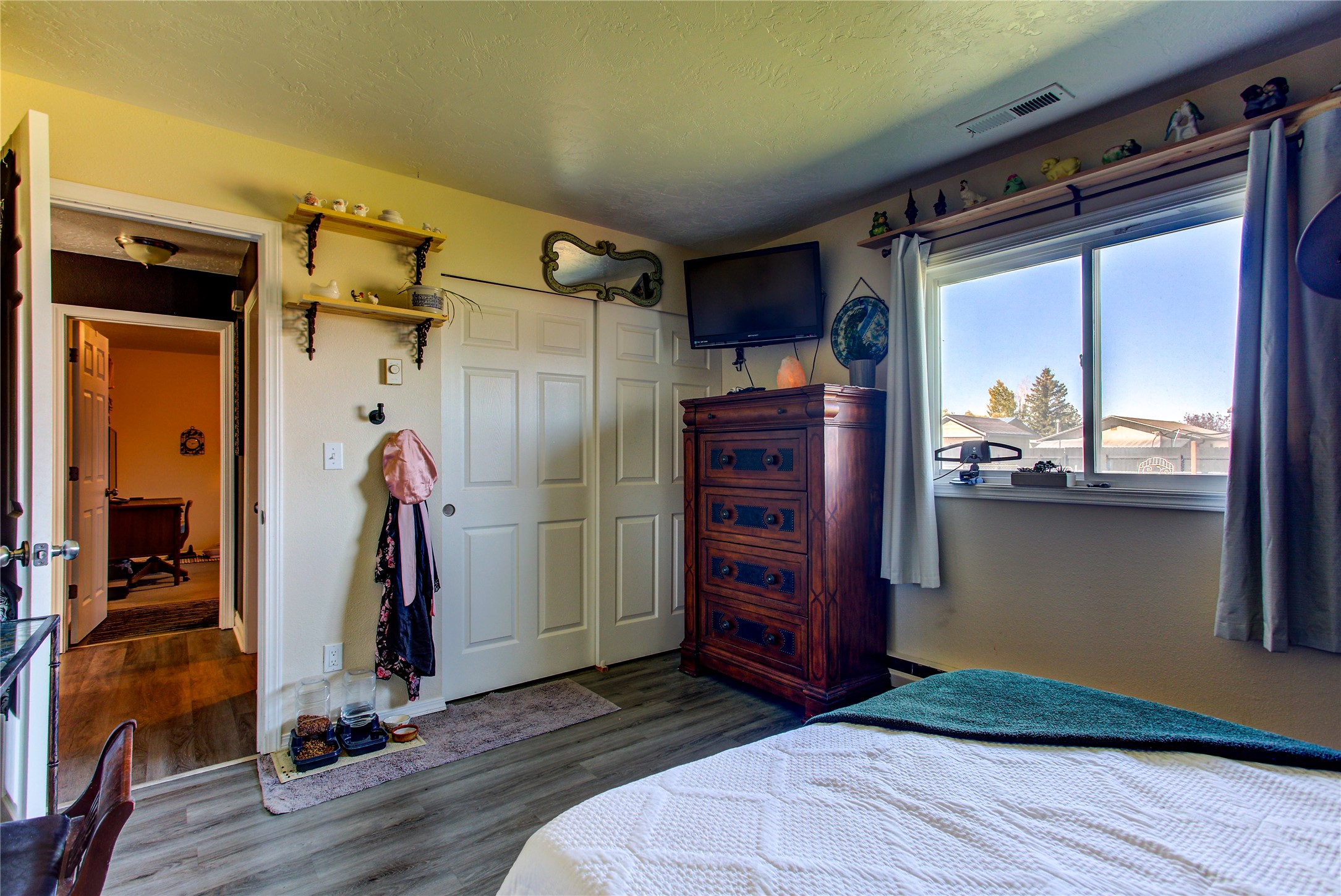 3710 E Riggs Street Property Photo 12
