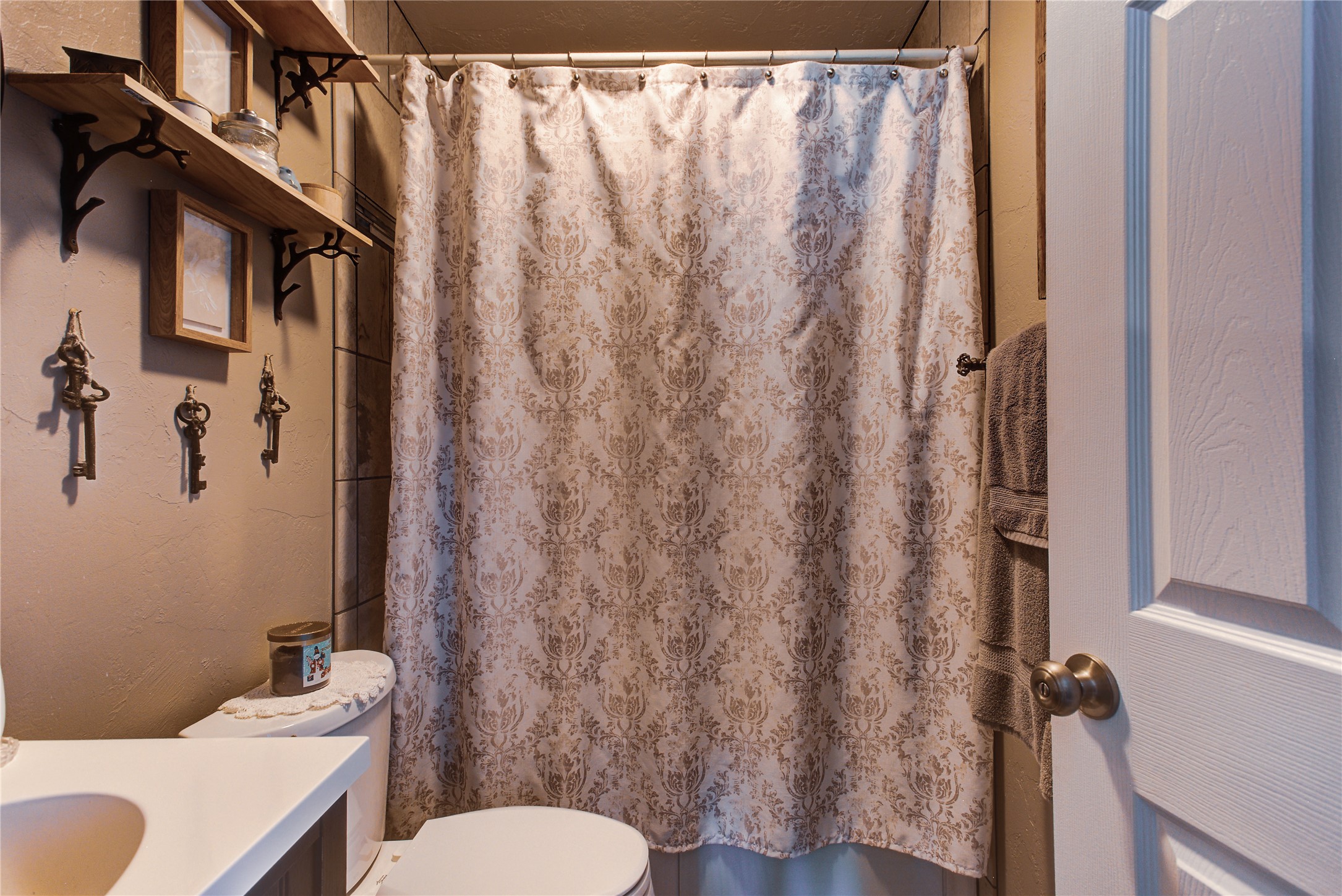 3710 E Riggs Street Property Photo 13