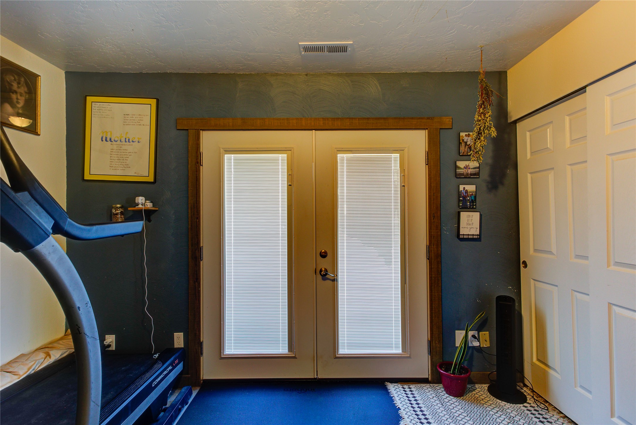 3710 E Riggs Street Property Photo 17