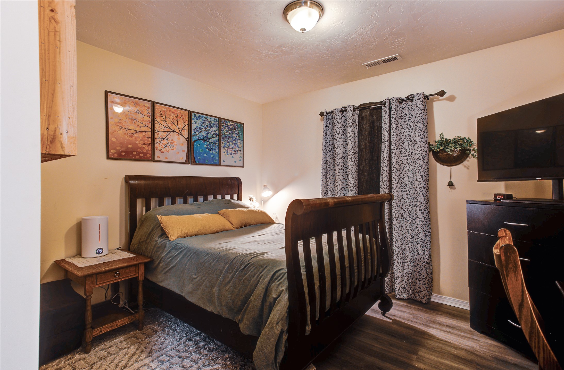 3710 E Riggs Street Property Photo 18