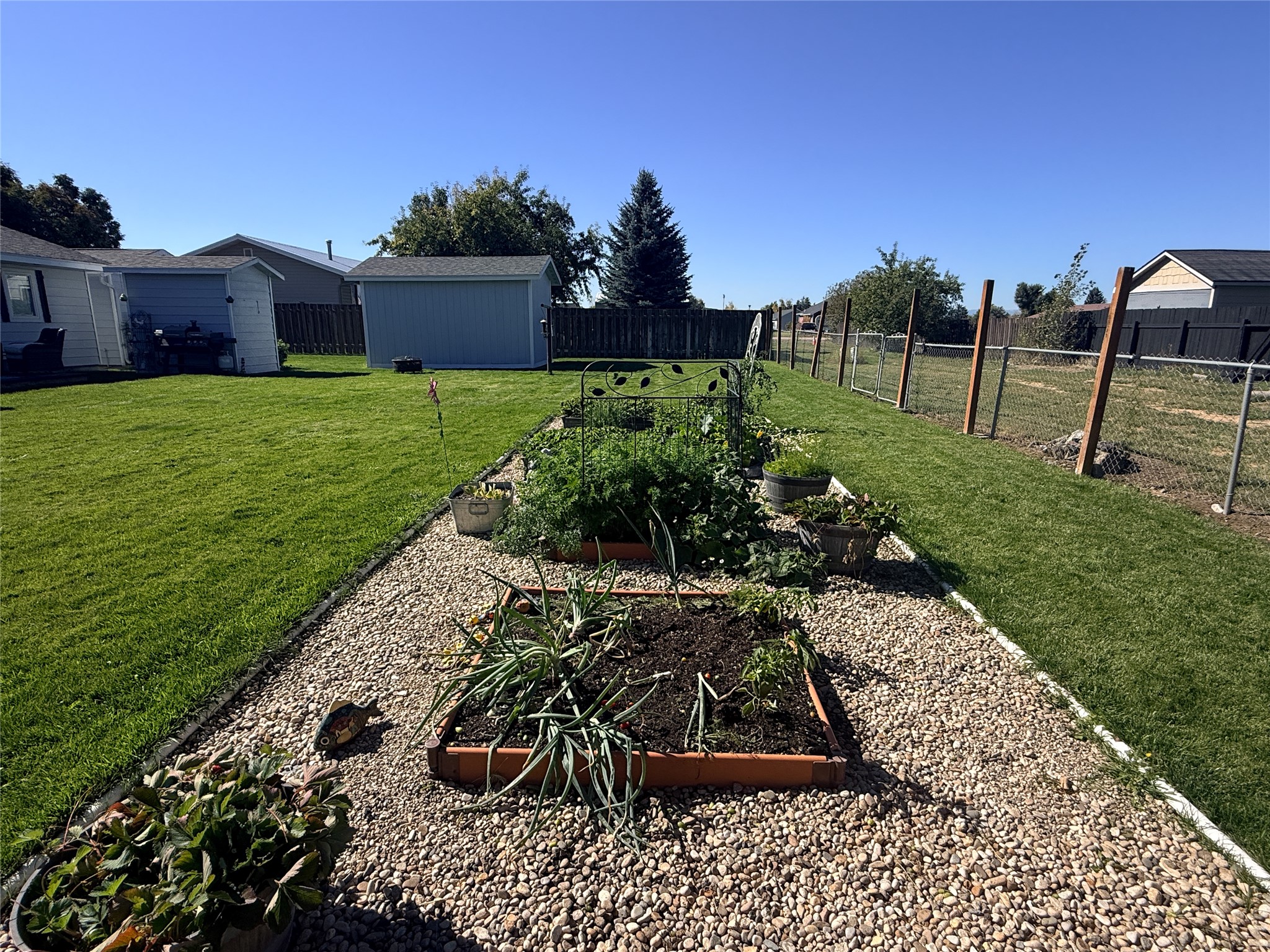 3710 E Riggs Street Property Photo 28
