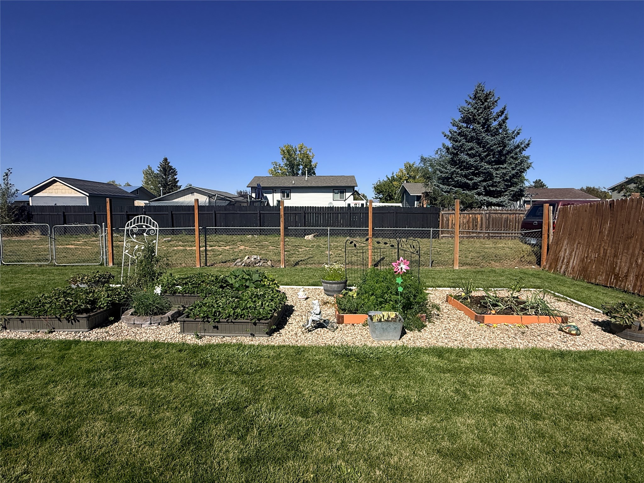 3710 E Riggs Street Property Photo 29