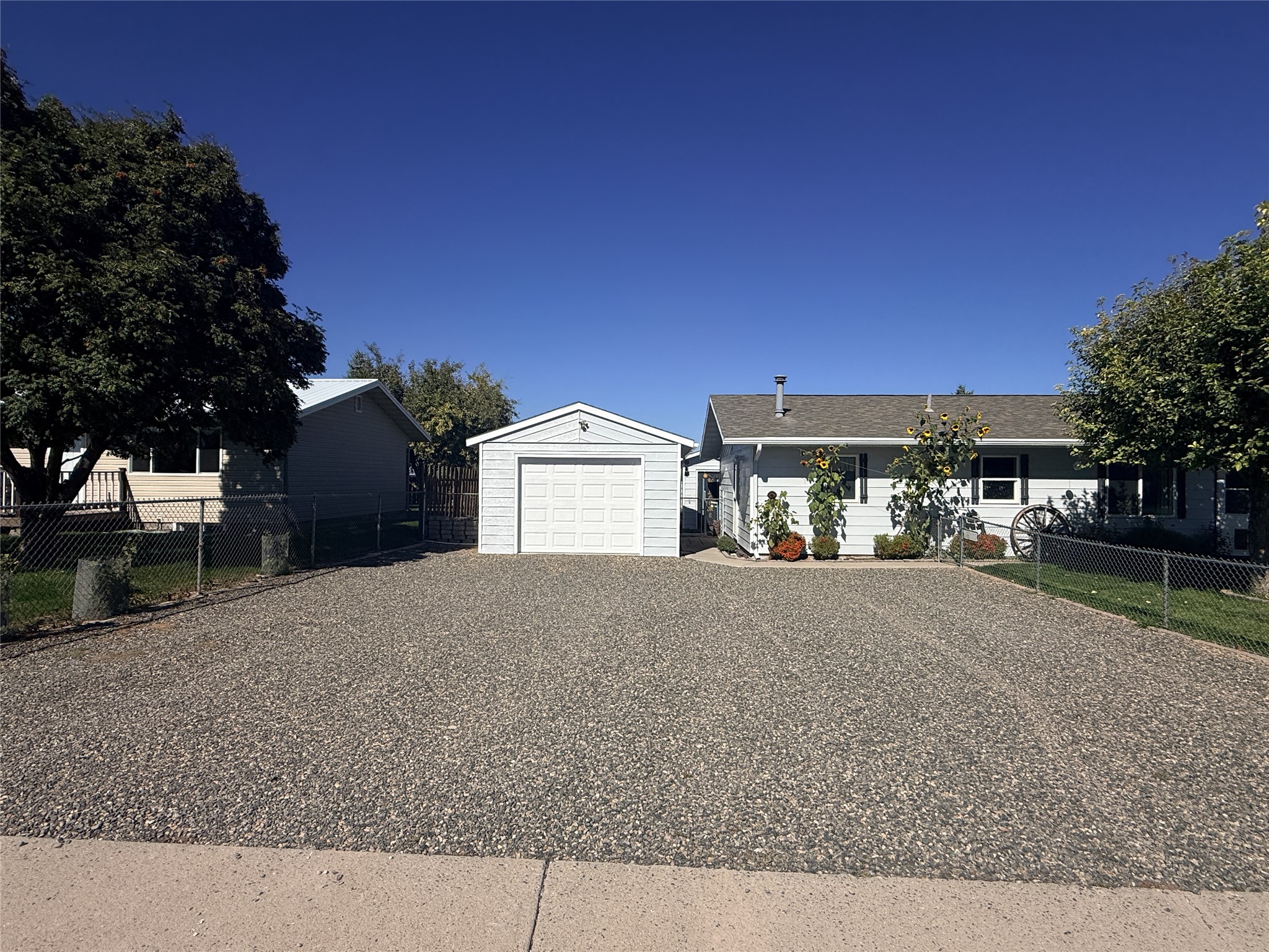 3710 E Riggs Street Property Photo 36