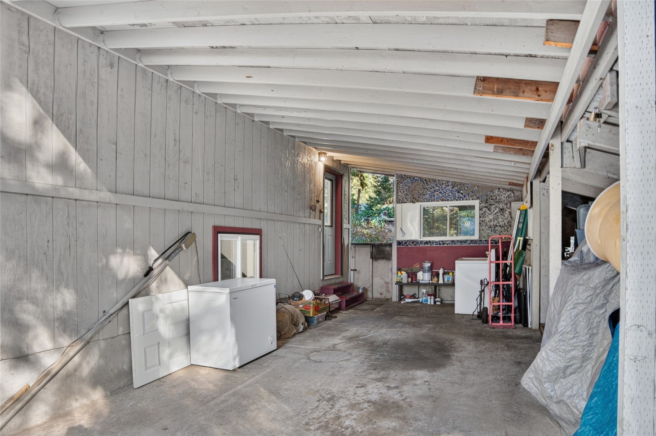 131 Hummingbird Lane Property Photo 14