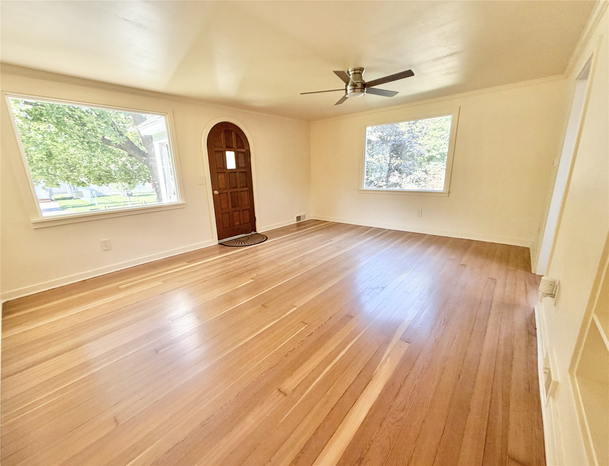 612 Sommers Street Property Photo 2
