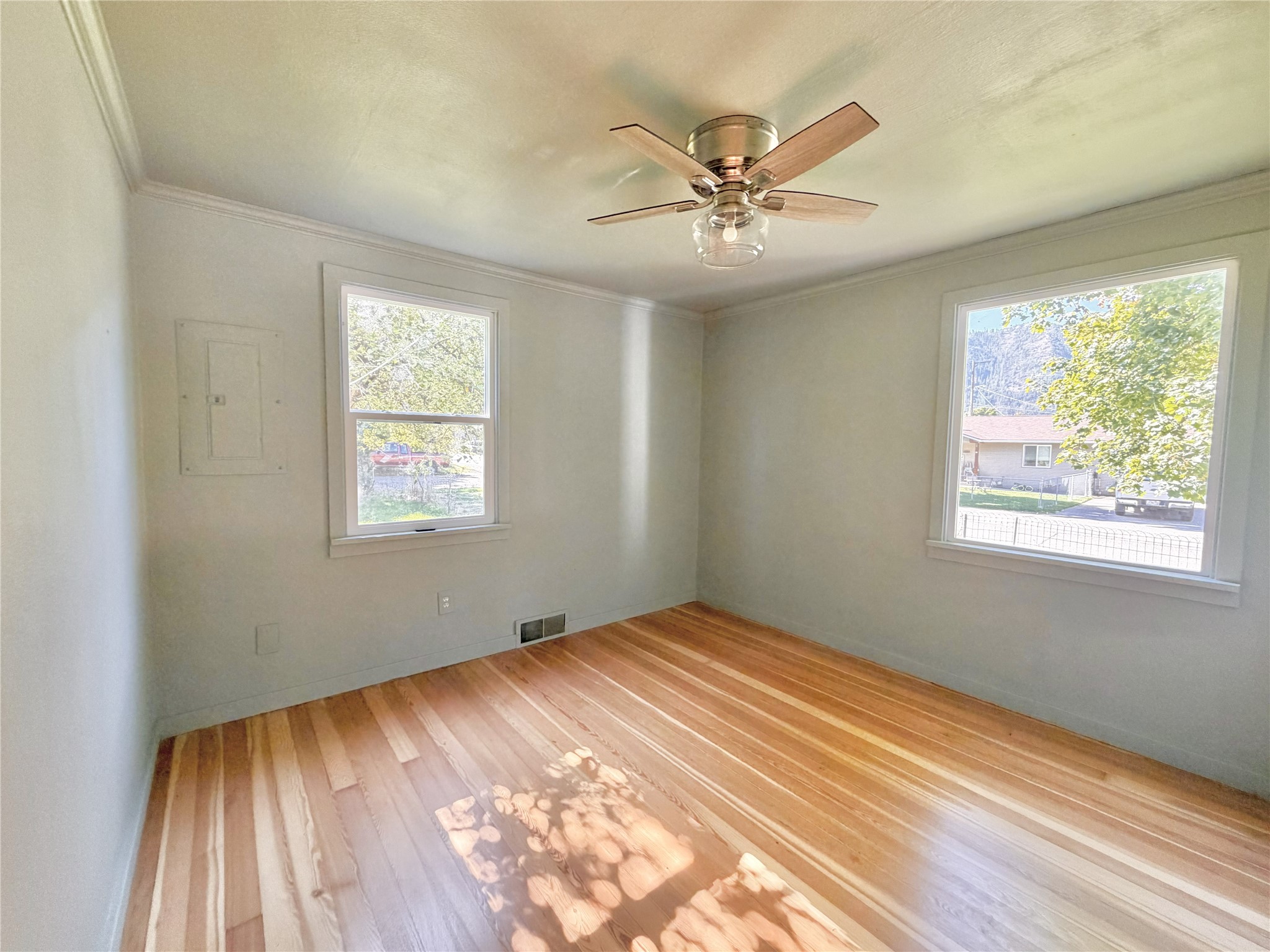 612 Sommers Street Property Photo 7